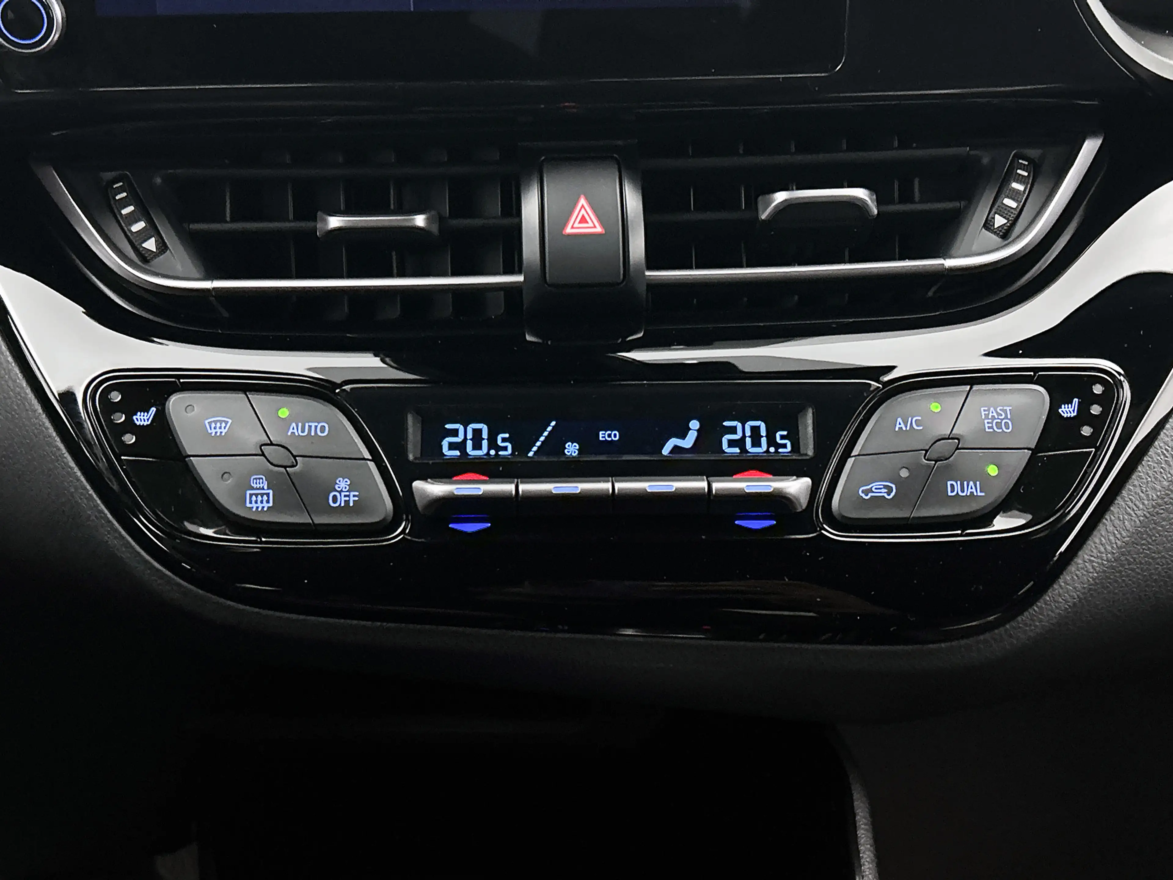 Toyota C-HR 2.0 Hybrid Dynamic | BTW Voertuig | Stoelverwarmin — photo 12