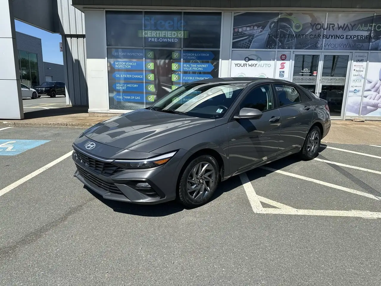 Hyundai ELANTRA photo Hyundai ELANTRA