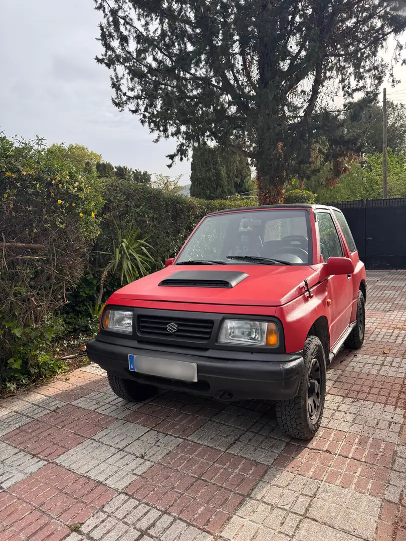 Suzuki Vitara 1.9D Techo Metálico y parte trasera descapotable - 1