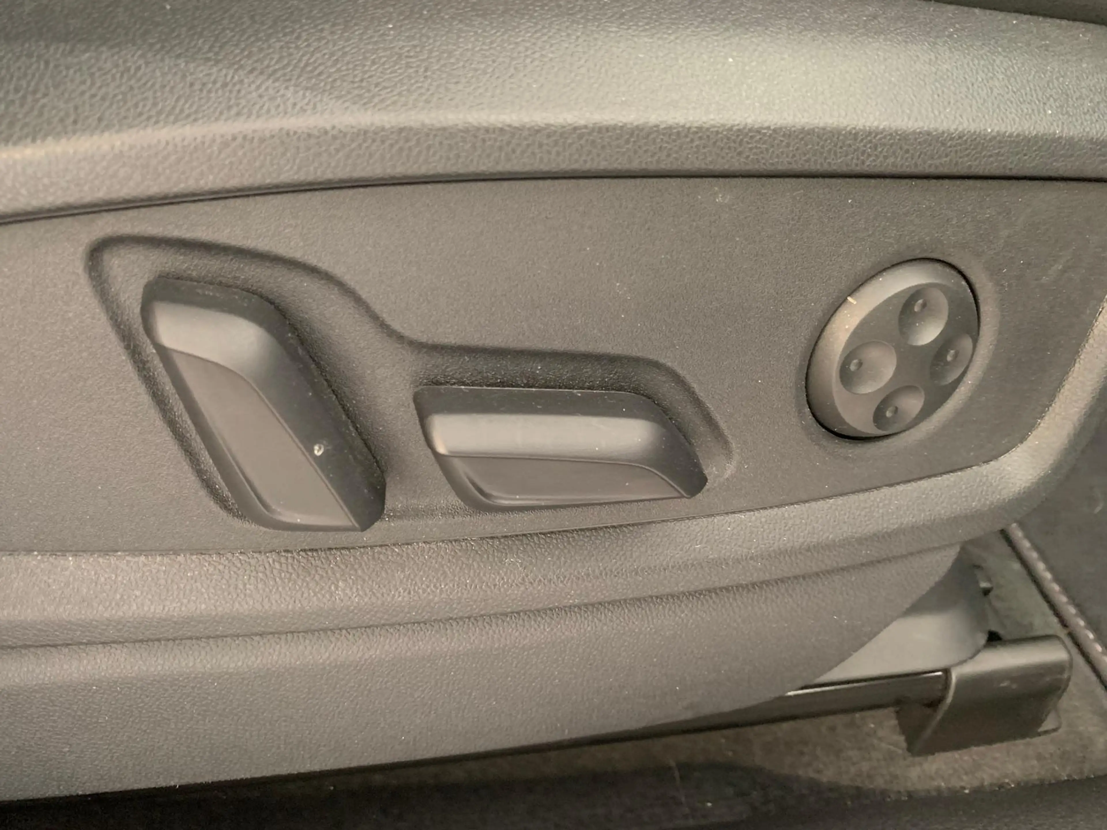 Audi SQ5 Sportback MATRIX/ACC/SITZKLIMA/21"/HEAD-UP — photo 4
