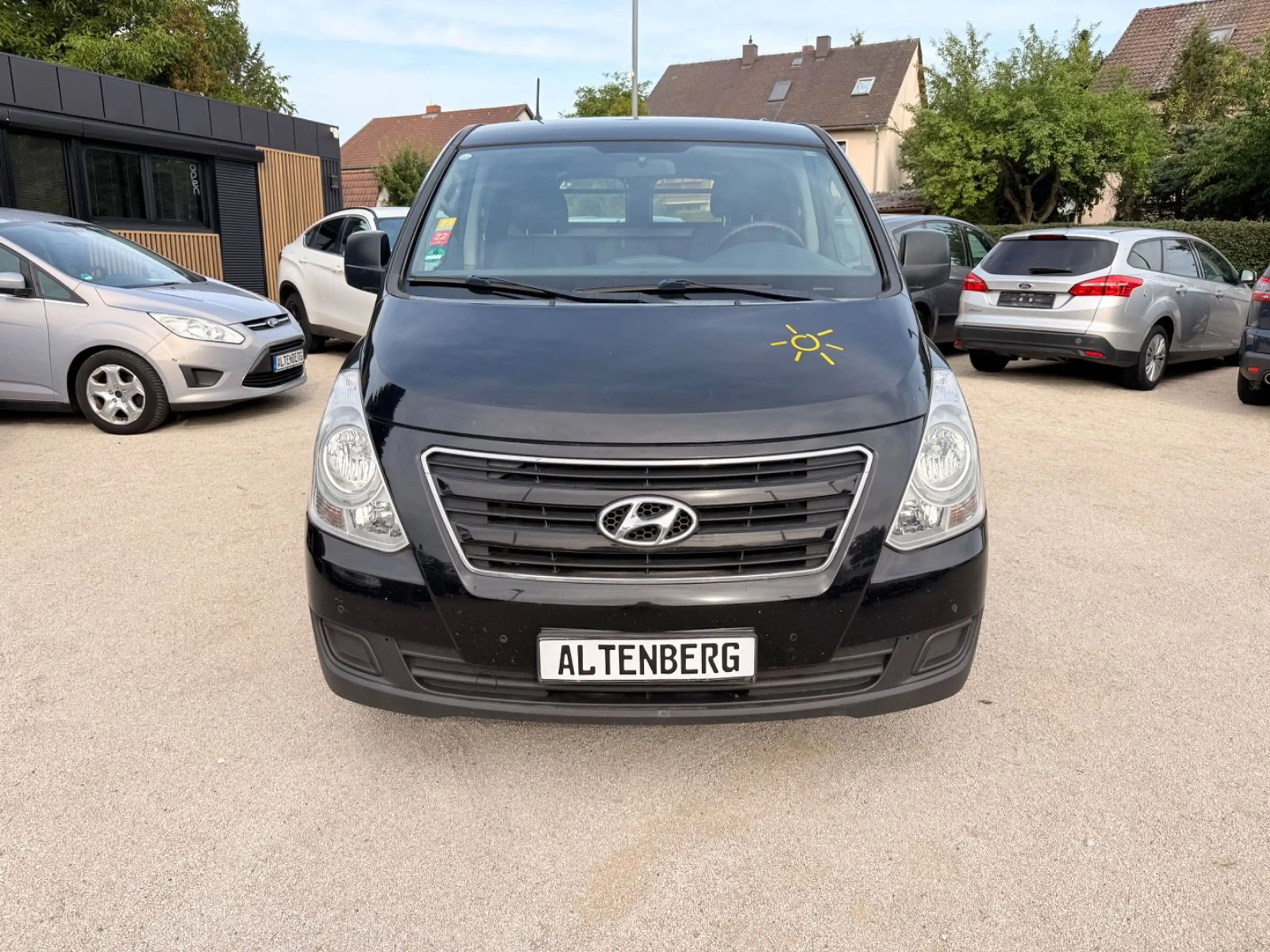Hyundai H-1 Kasten,Klima,AHK,TÜV 11.2027 — photo 2