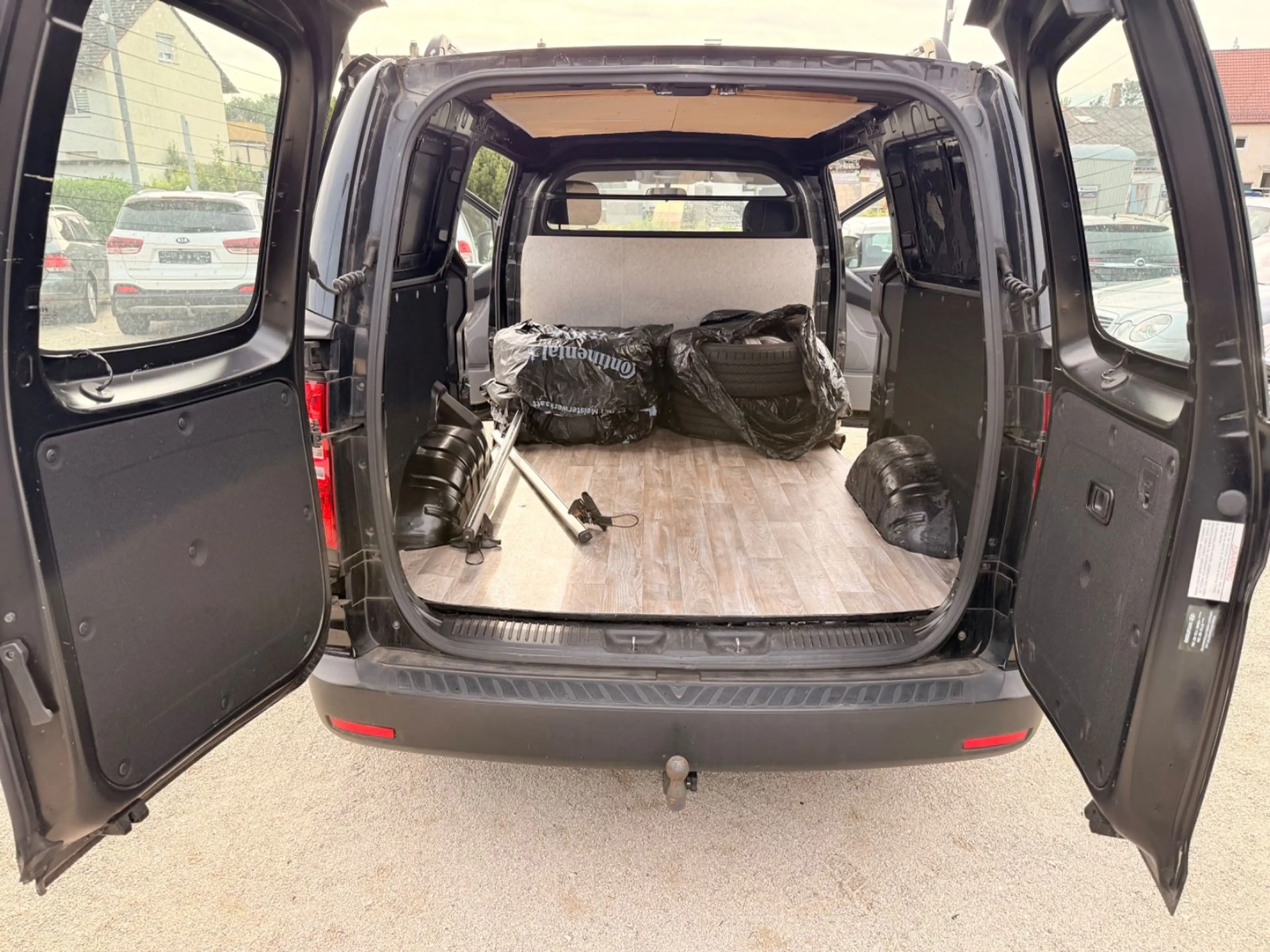 Hyundai H-1 Kasten,Klima,AHK,TÜV 11.2027 — photo 15