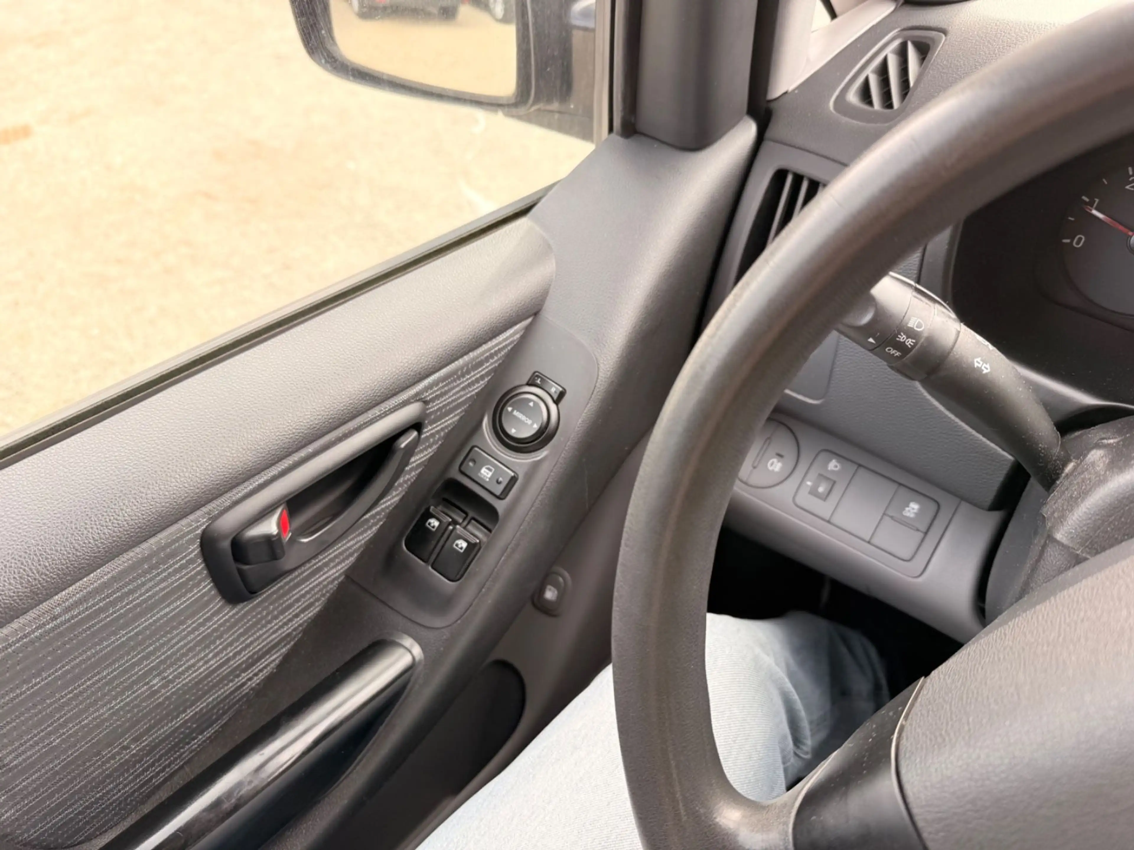 Hyundai H-1 Kasten,Klima,AHK,TÜV 11.2027 — photo 36