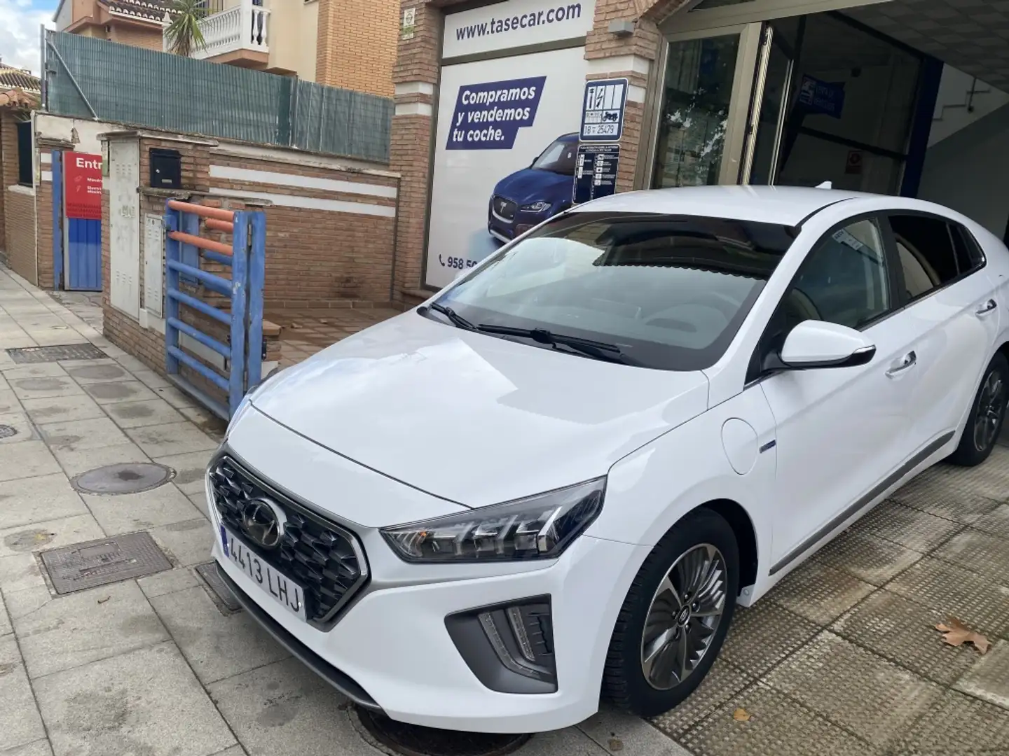 Hyundai IONIQ PHEV 1.6 GDI Tecno Blanco - 2