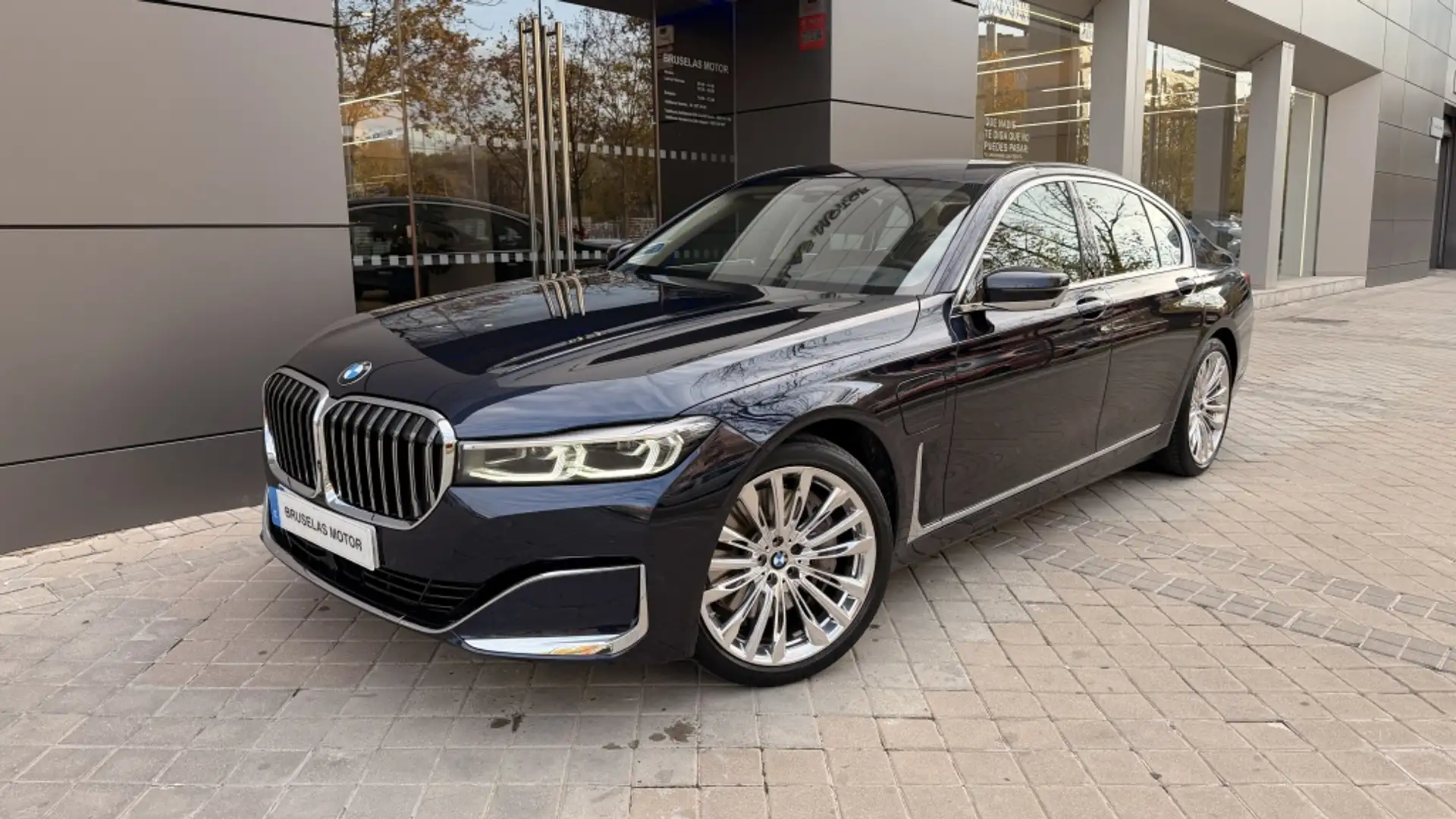 BMW 745 745e Azul - 1