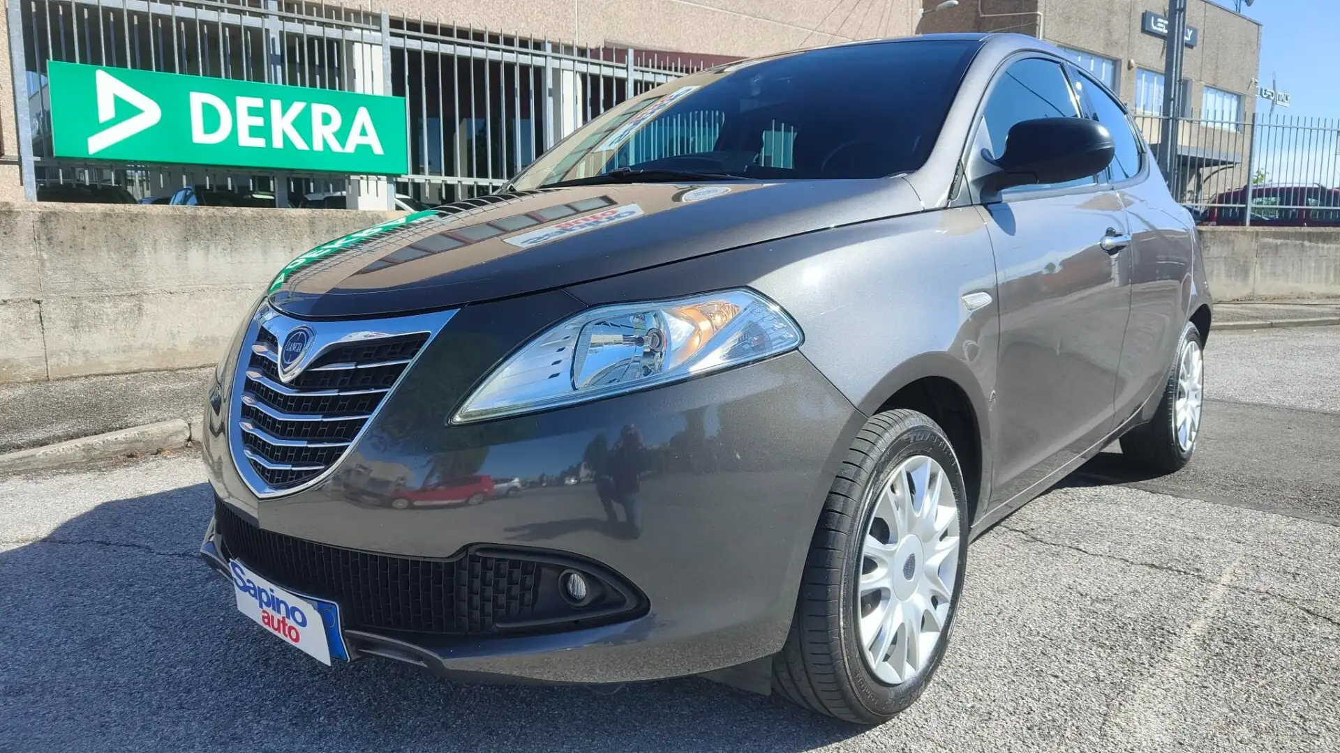 Lancia Ypsilon 1.3 MJT 16V 95 CV 5 porte S&S Gold Бронзовий - 1