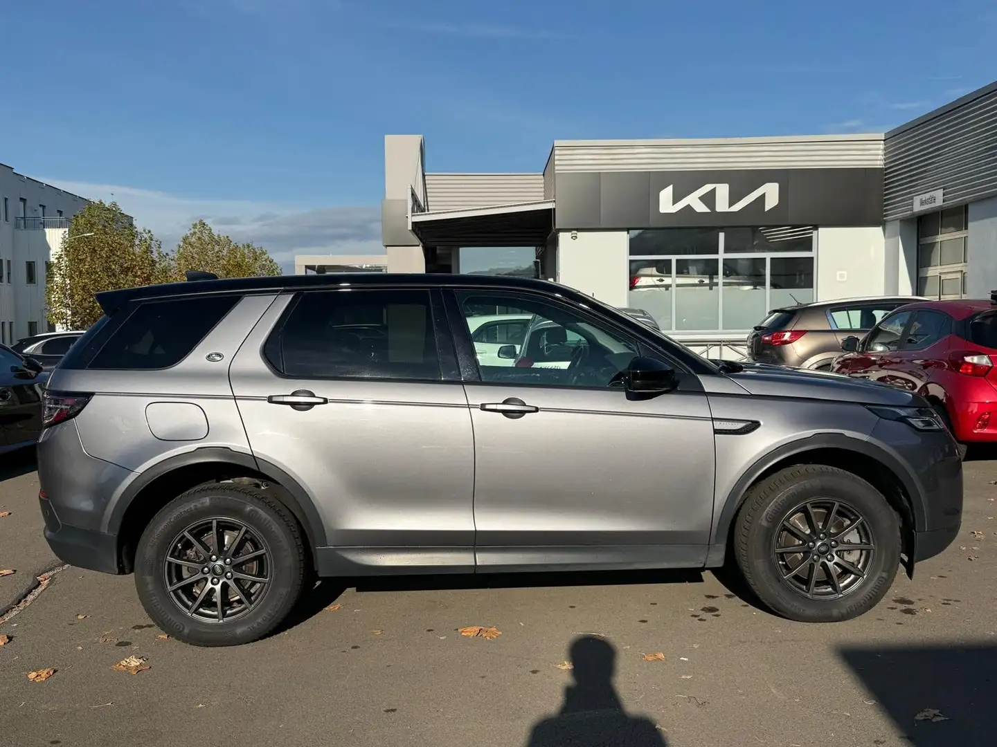 Land Rover Discovery Sport D150 4WD Aut. *Allrad* *Ahk* Grau - 2