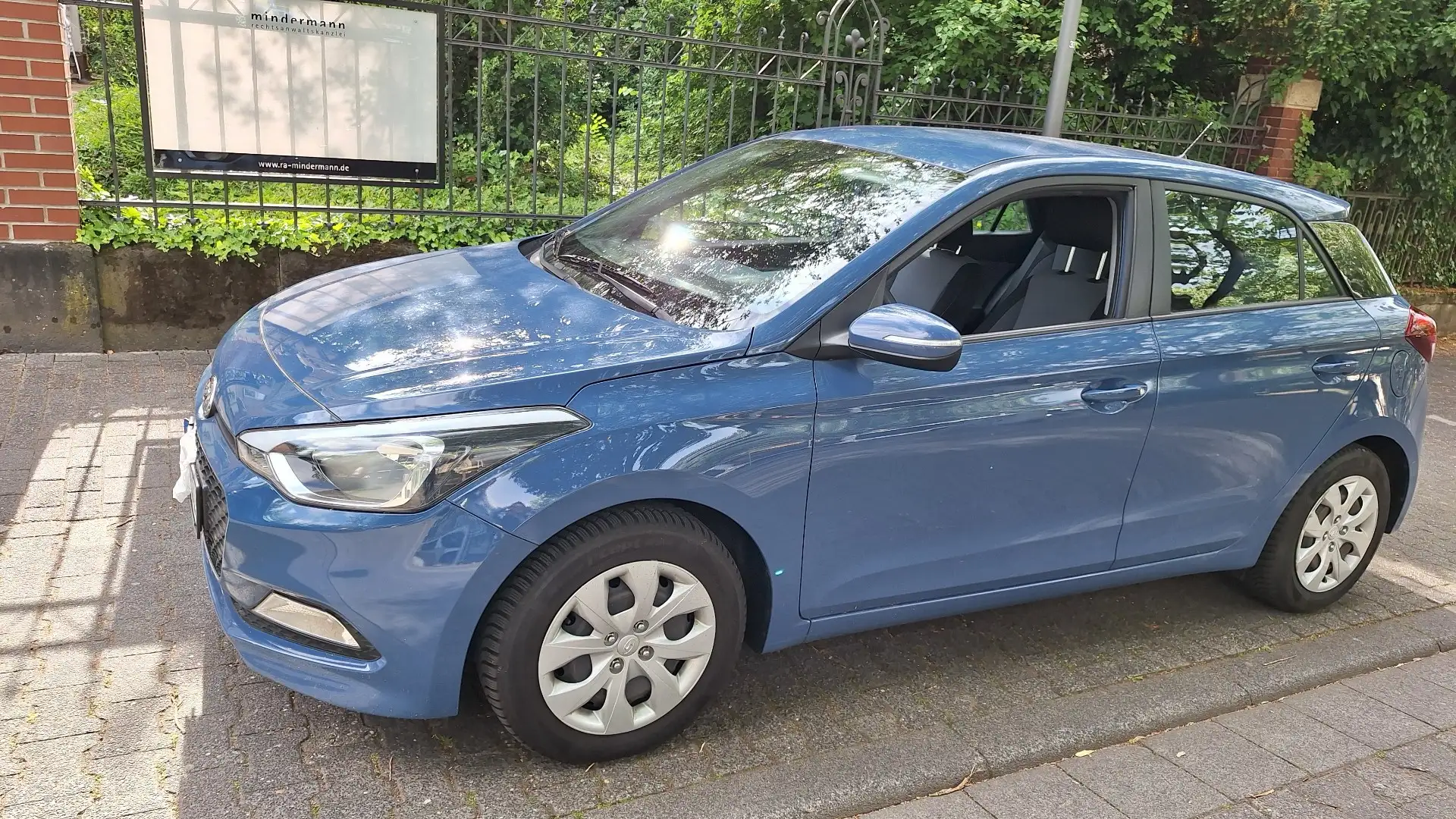 Hyundai i20 Classic Blau - 2