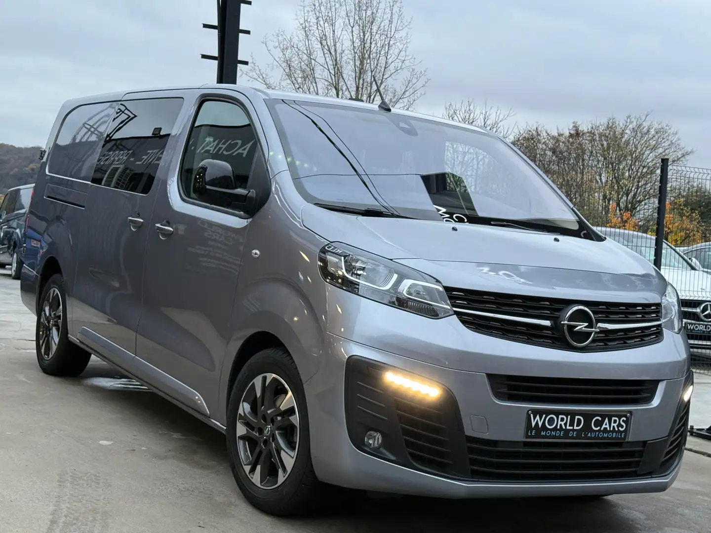 Opel Vivaro 2.0 TD L2H1 TVA*BTW 6PLACES CAM360° NAVI AUTO Gris - 2