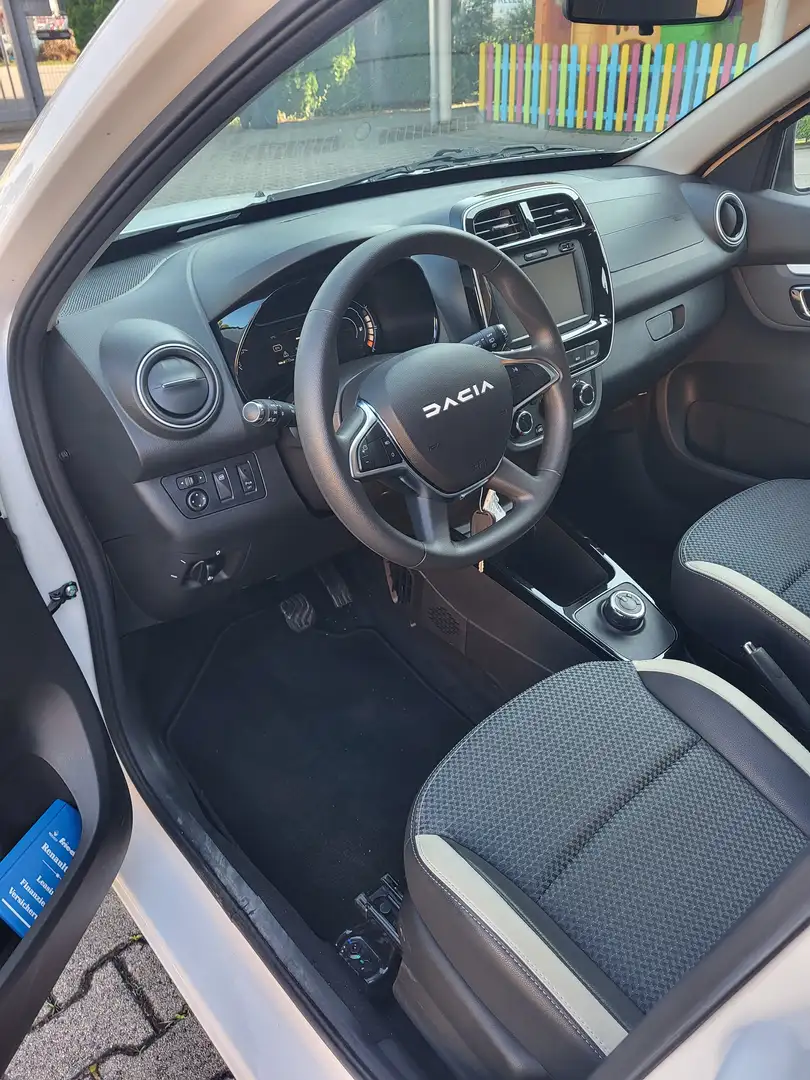 Dacia Spring Essential mit Navi und Rückfahrkamera Weiß - 2