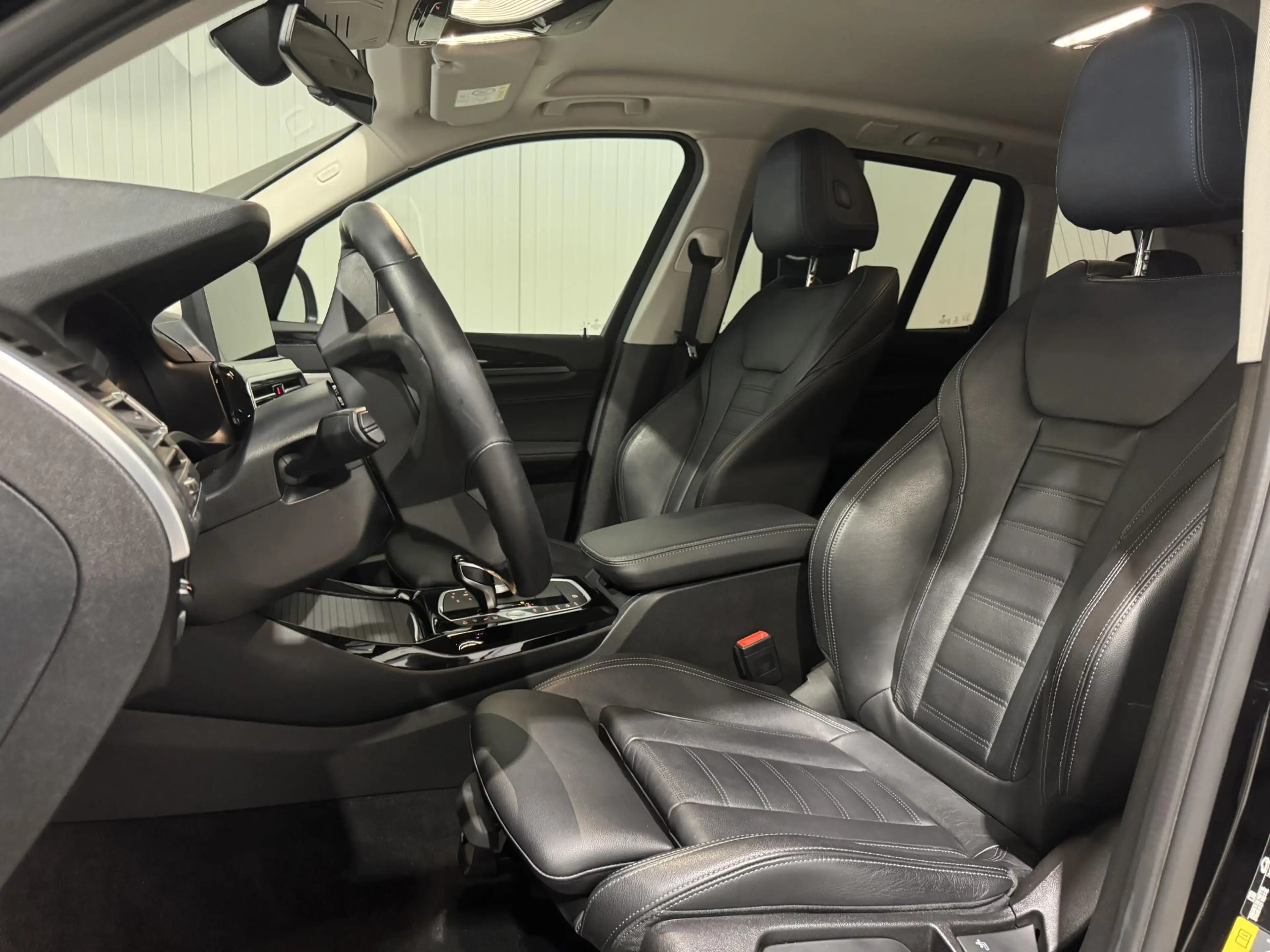 BMW X3 xDrive30e Business | navi | leder | led | — photo 7