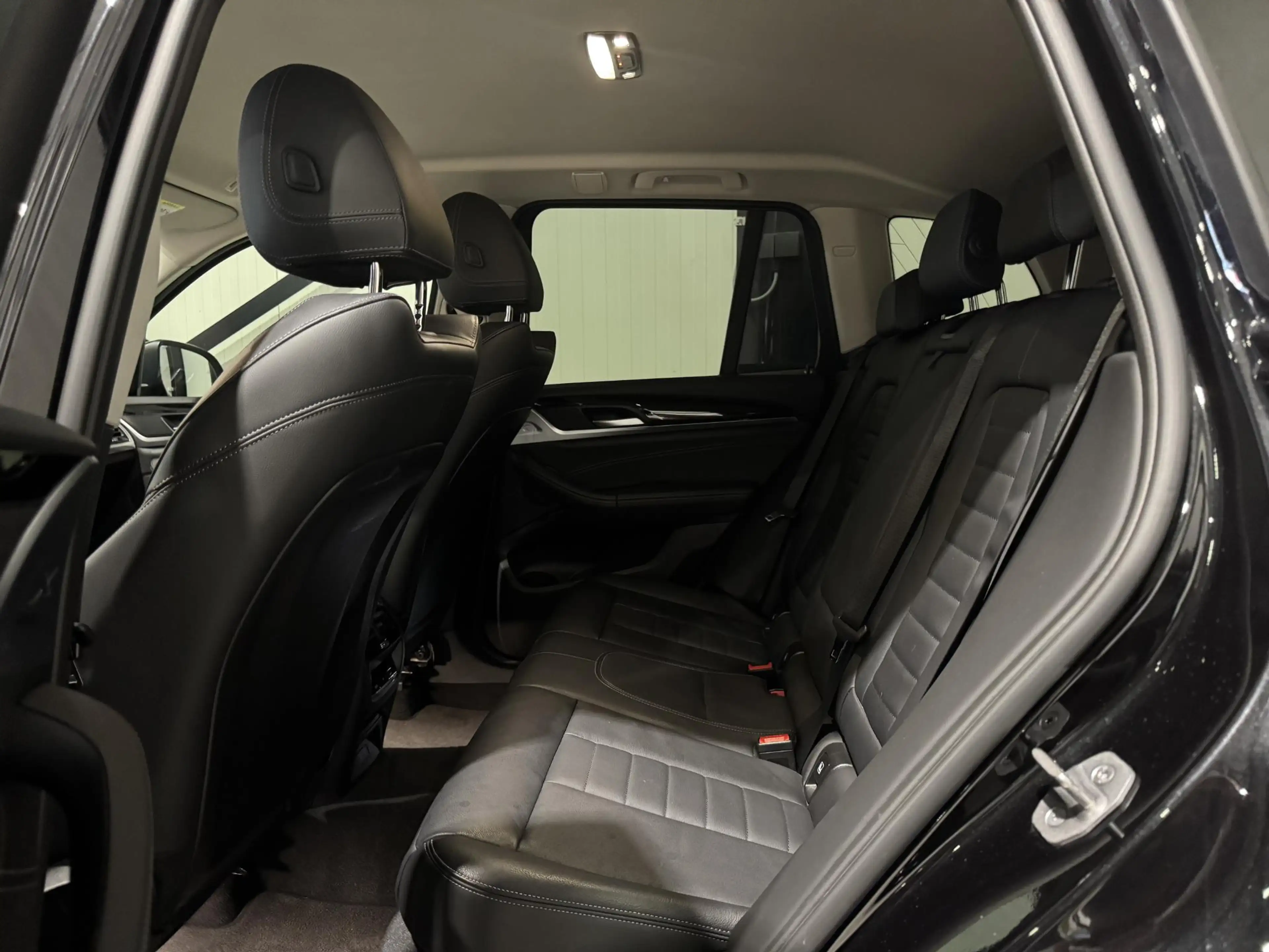 BMW X3 xDrive30e Business | navi | leder | led | — photo 9