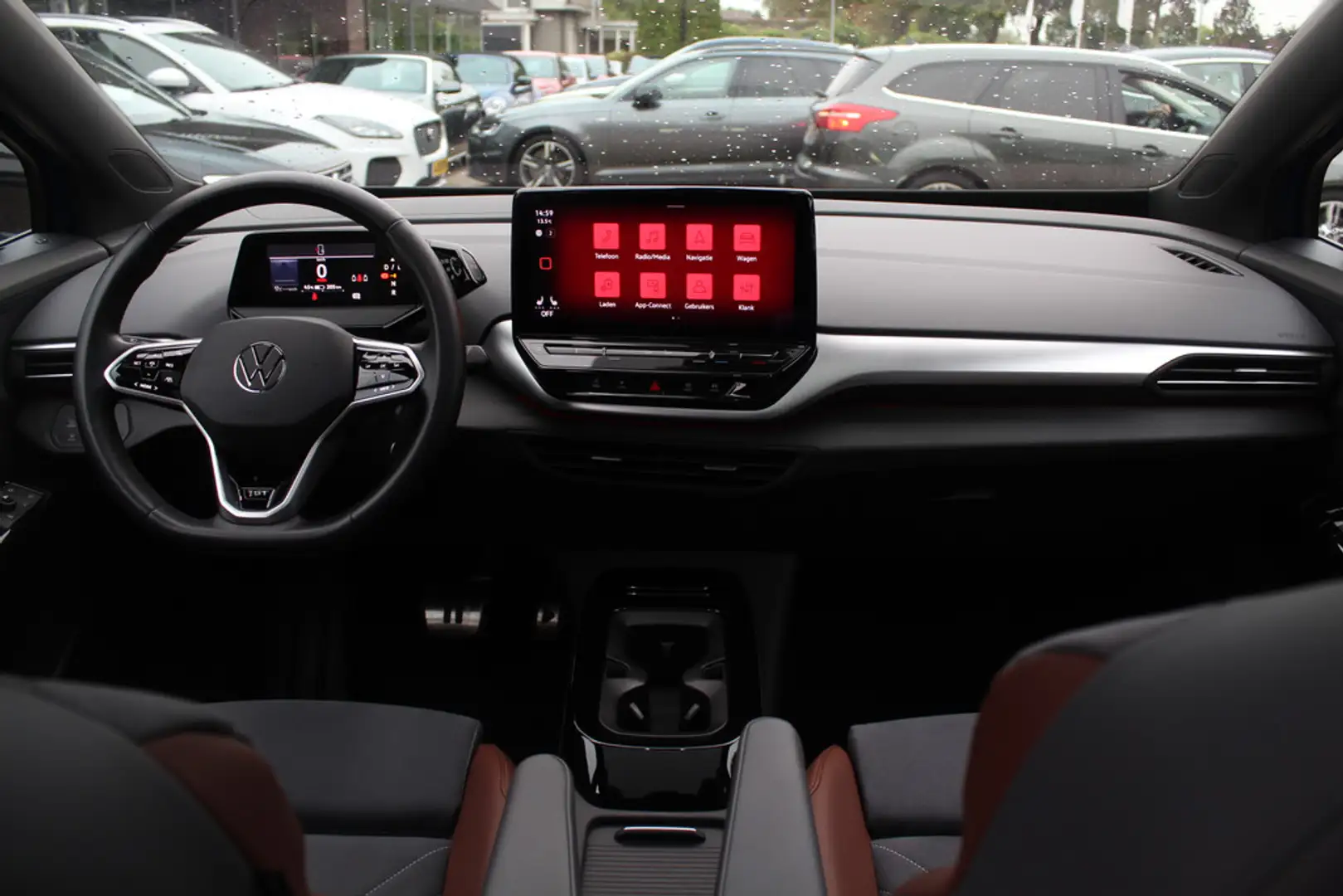 Volkswagen ID.4 First Max 77 kWh / Full option! / Panoramadak / Ca Wit - 2