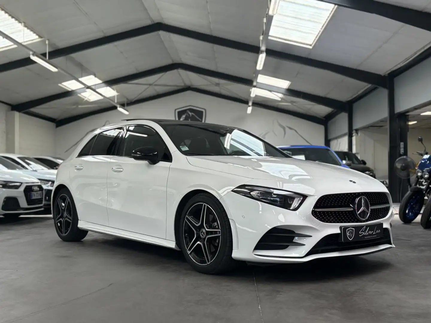 Mercedes-Benz CL A200d A 200d AMG LINE / HISTORIQUE / TOIT OUVRANT  Blanc - 1