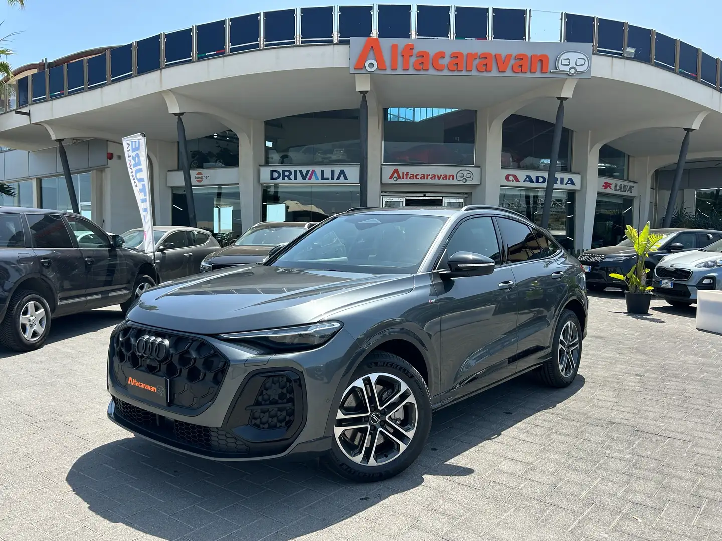 Audi Q5 SPB 40 2.0 tdi mhev S line quattro s-tronic MY25 Gris - 1