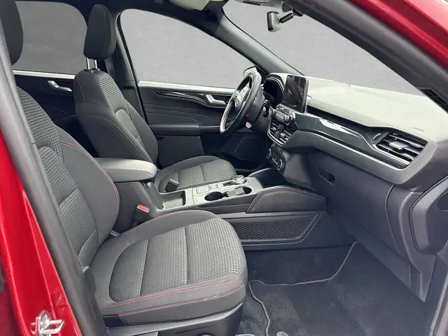 Ford Kuga view 3