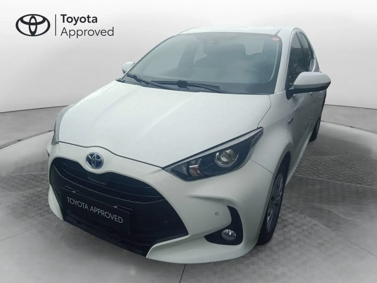 Toyota Yaris 1.5 Hybrid 5 porte Active - 1