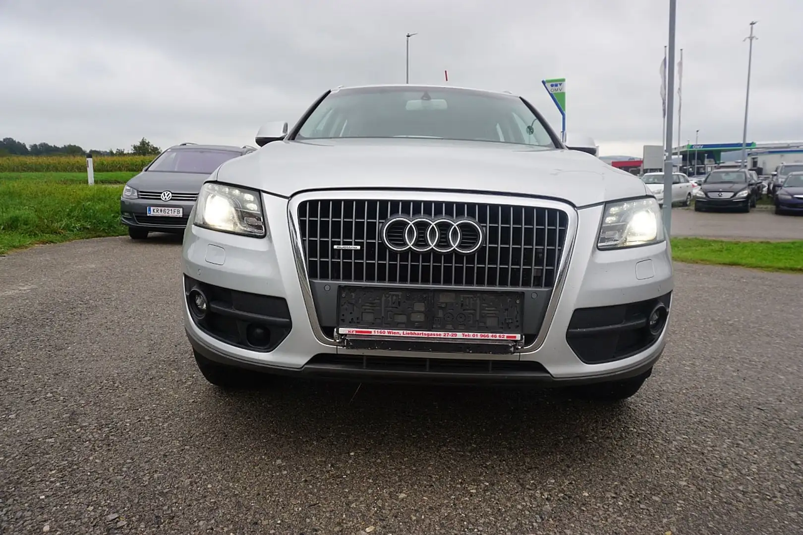 Audi Q5 2,0 TFSI quattro S-tronic Silber - 1