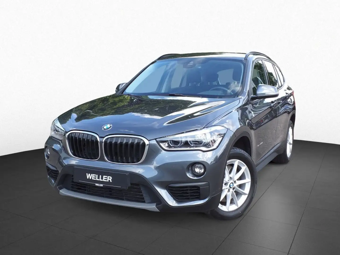 BMW X1 sDrive20i Advant Navi LED HiFi AHK SpoSi RFK Gris - 1