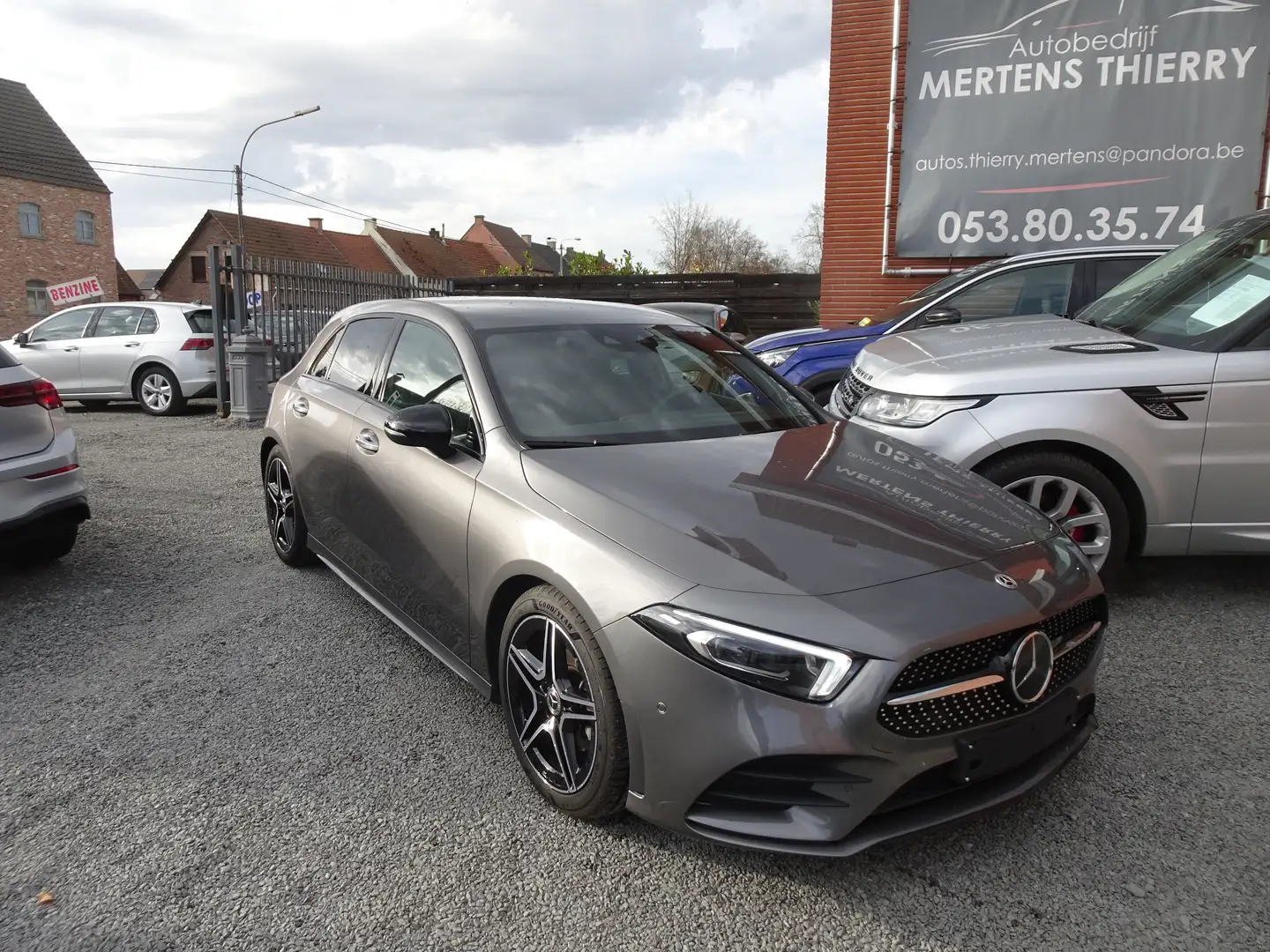 Mercedes-Benz A 200 d AMG Line model2023 Grau - 1