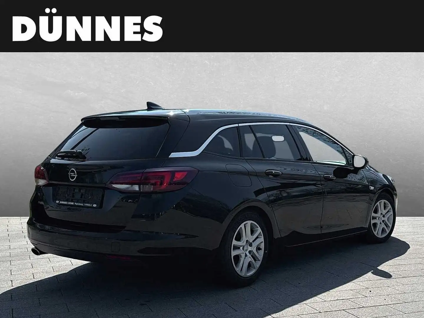 Opel Astra Sports Tourer 1.6 CDTI Dynamic Černá - 2