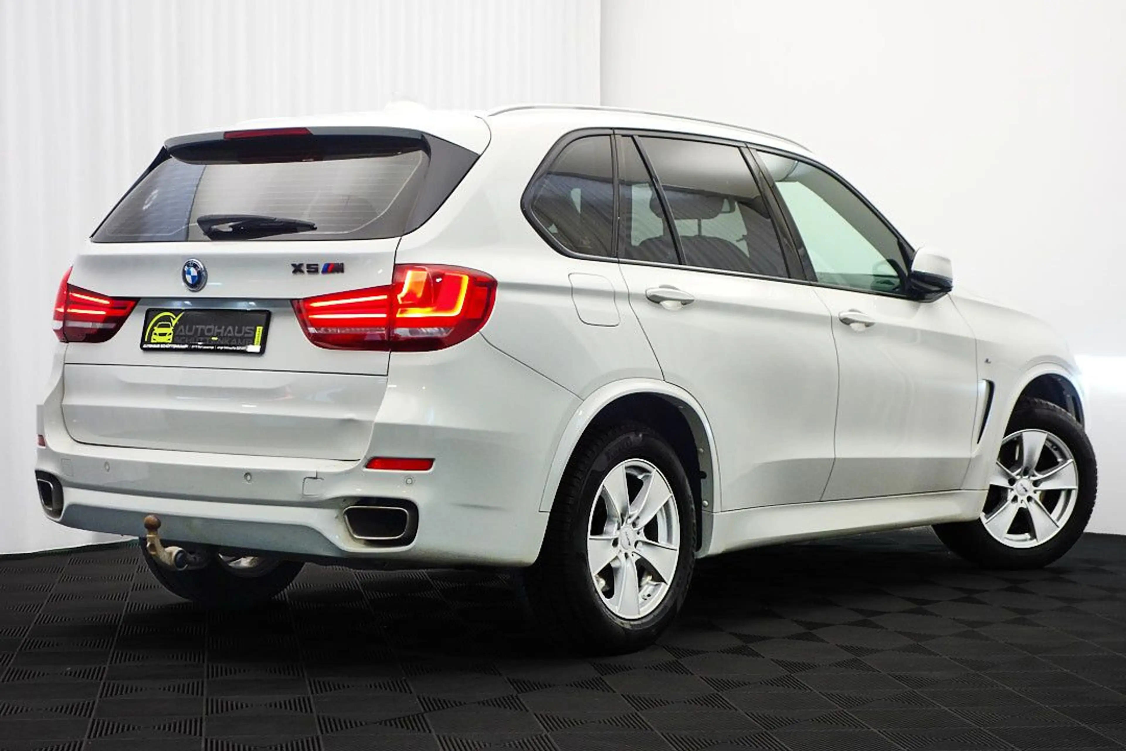 BMW X5 xDrive 40d **M SPORT** E-SITZE+HUD+ACC+AHKPL — photo 8