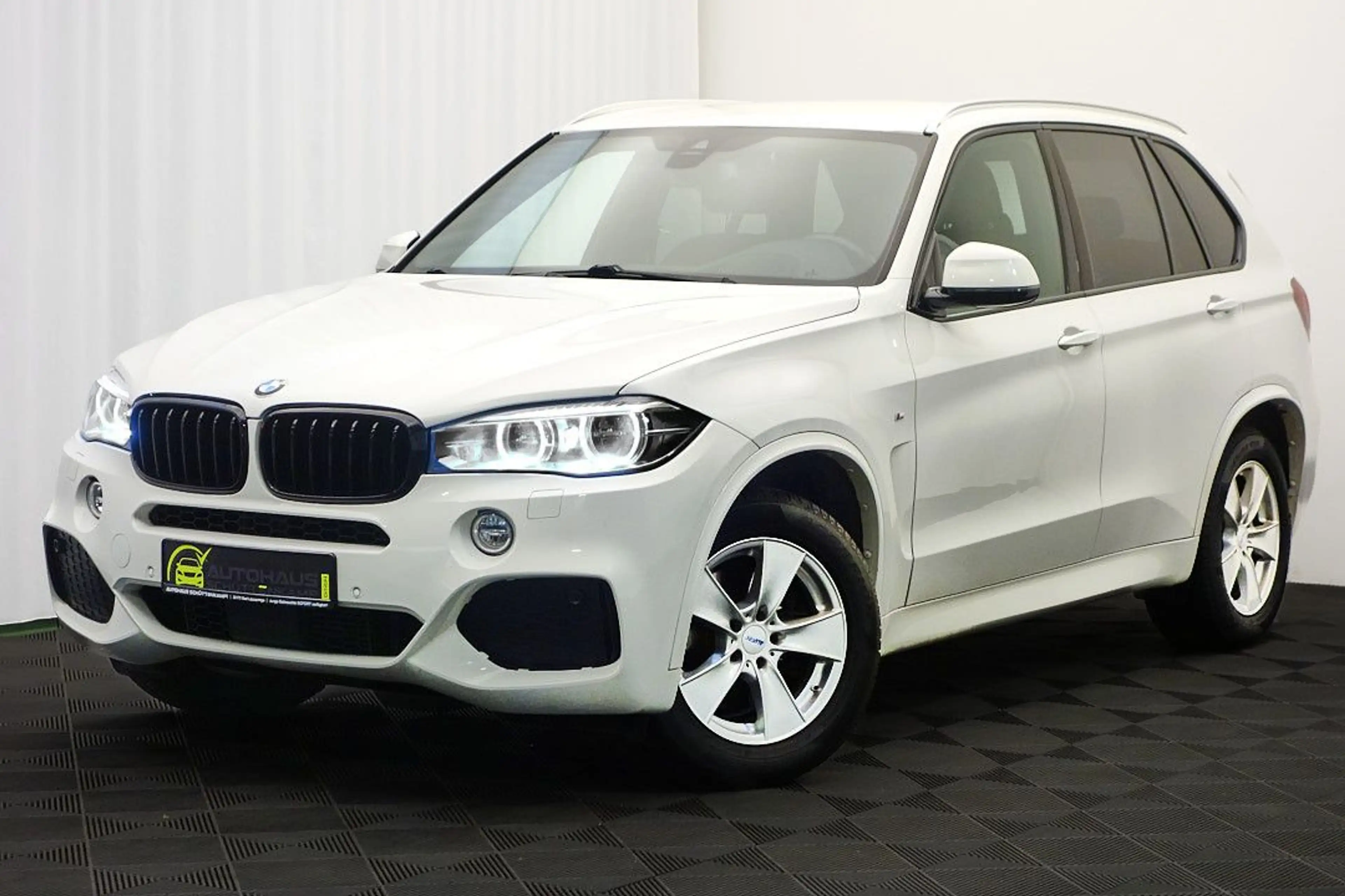 BMW X5 xDrive 40d **M SPORT** E-SITZE+HUD+ACC+AHKPL — photo 4