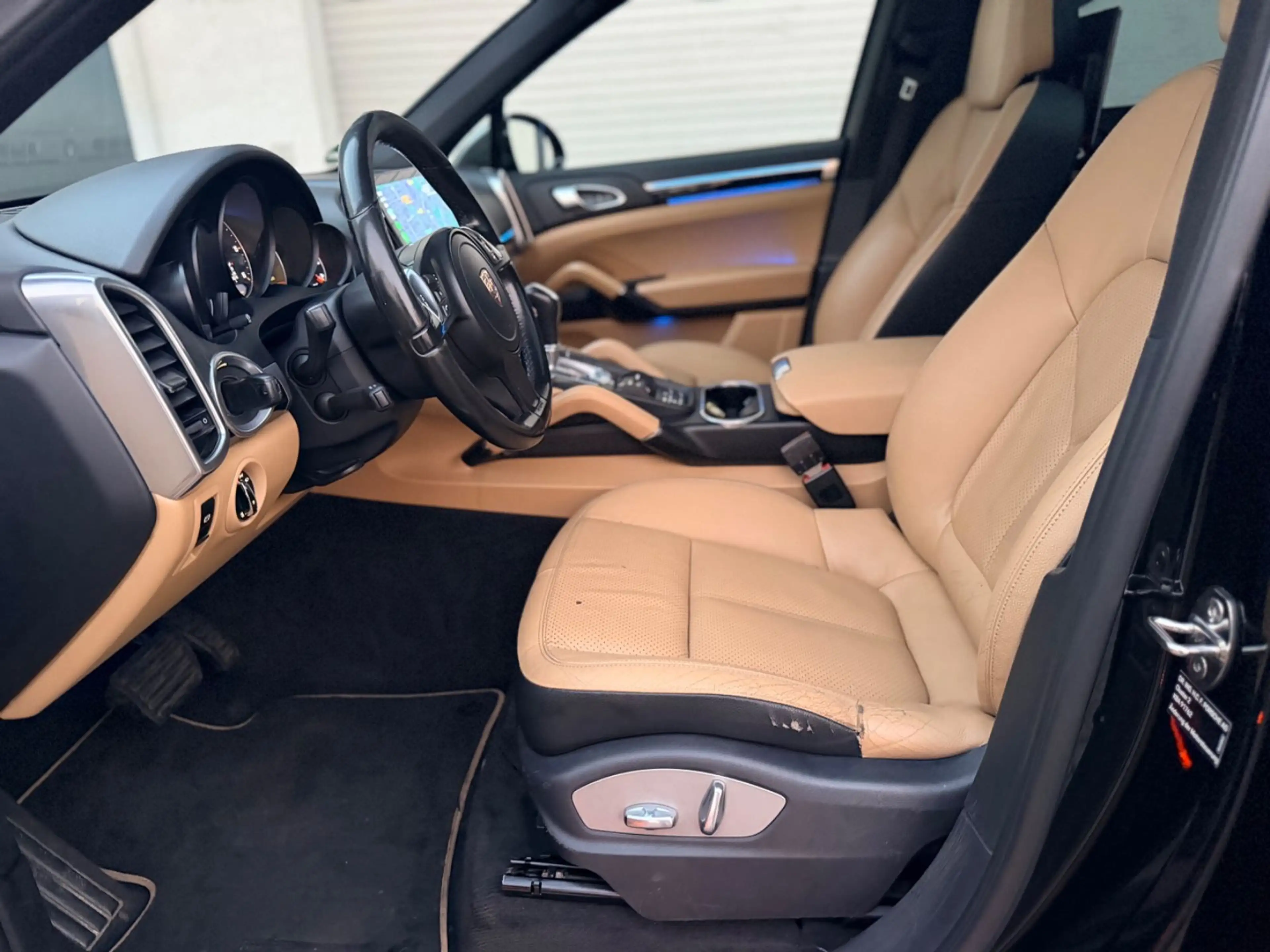 Porsche Cayenne Diesel Platinum Edition — photo 14