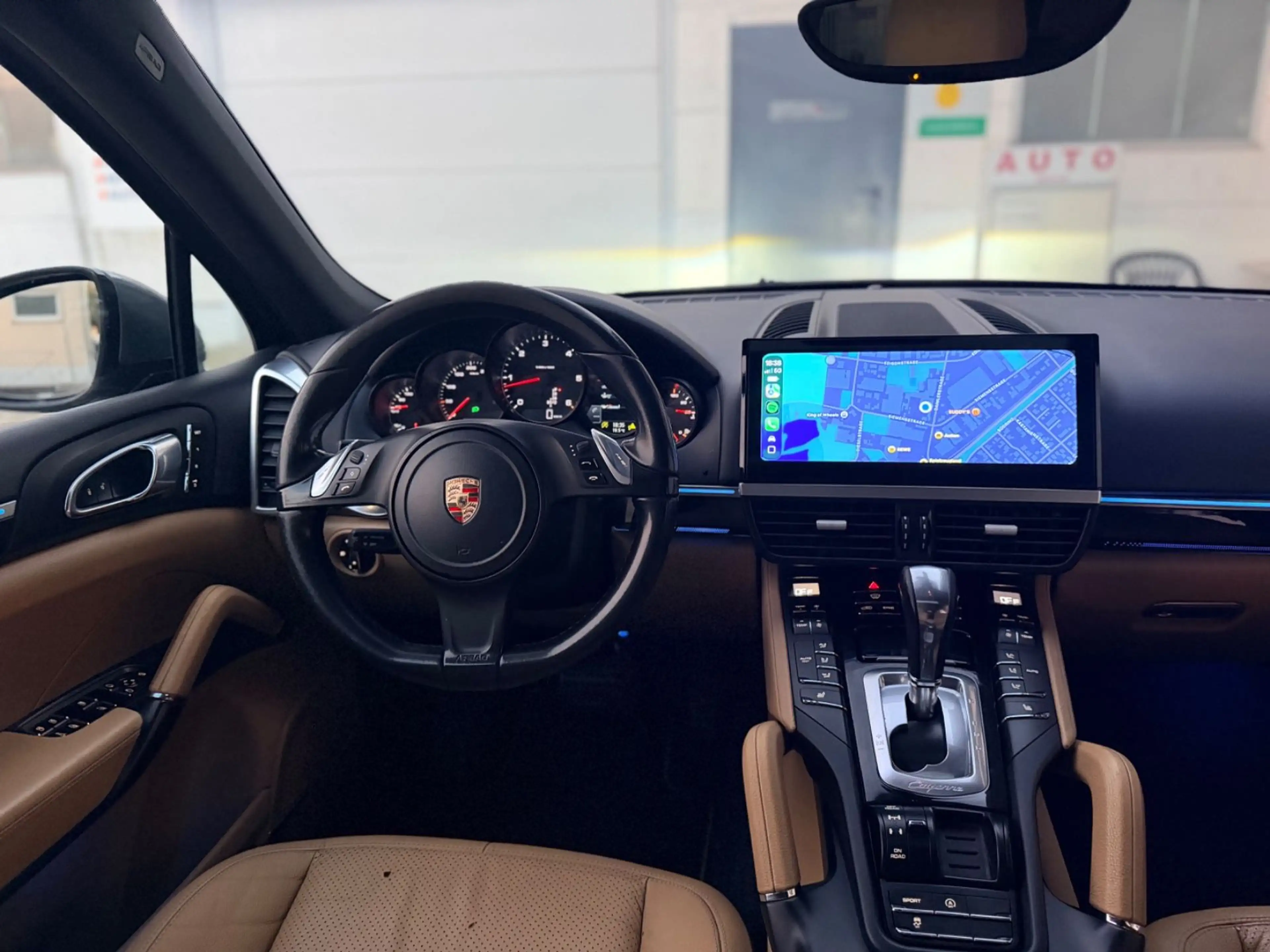 Porsche Cayenne Diesel Platinum Edition — photo 11