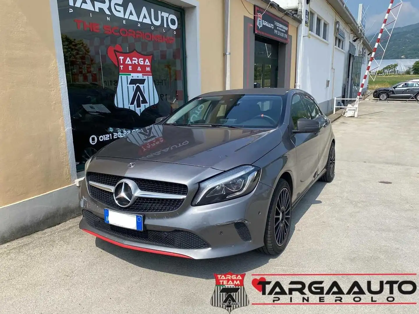 Mercedes-Benz A 180 Classe A A 180 d Automatic Sport Grigio - 1