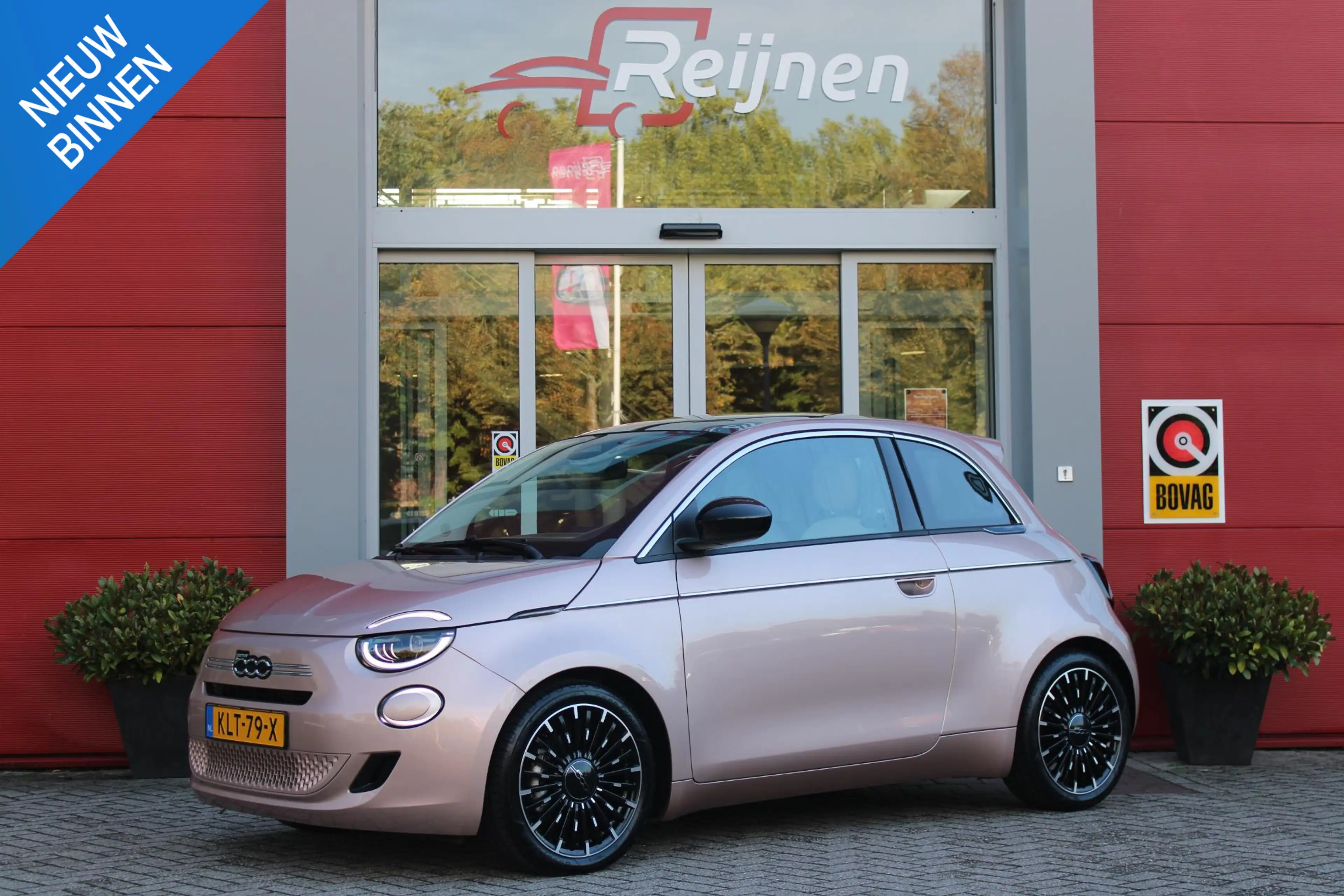Fiat 500 1.0 Hybrid La Prima | PANORAMADAK | DRAADLOZE APPL