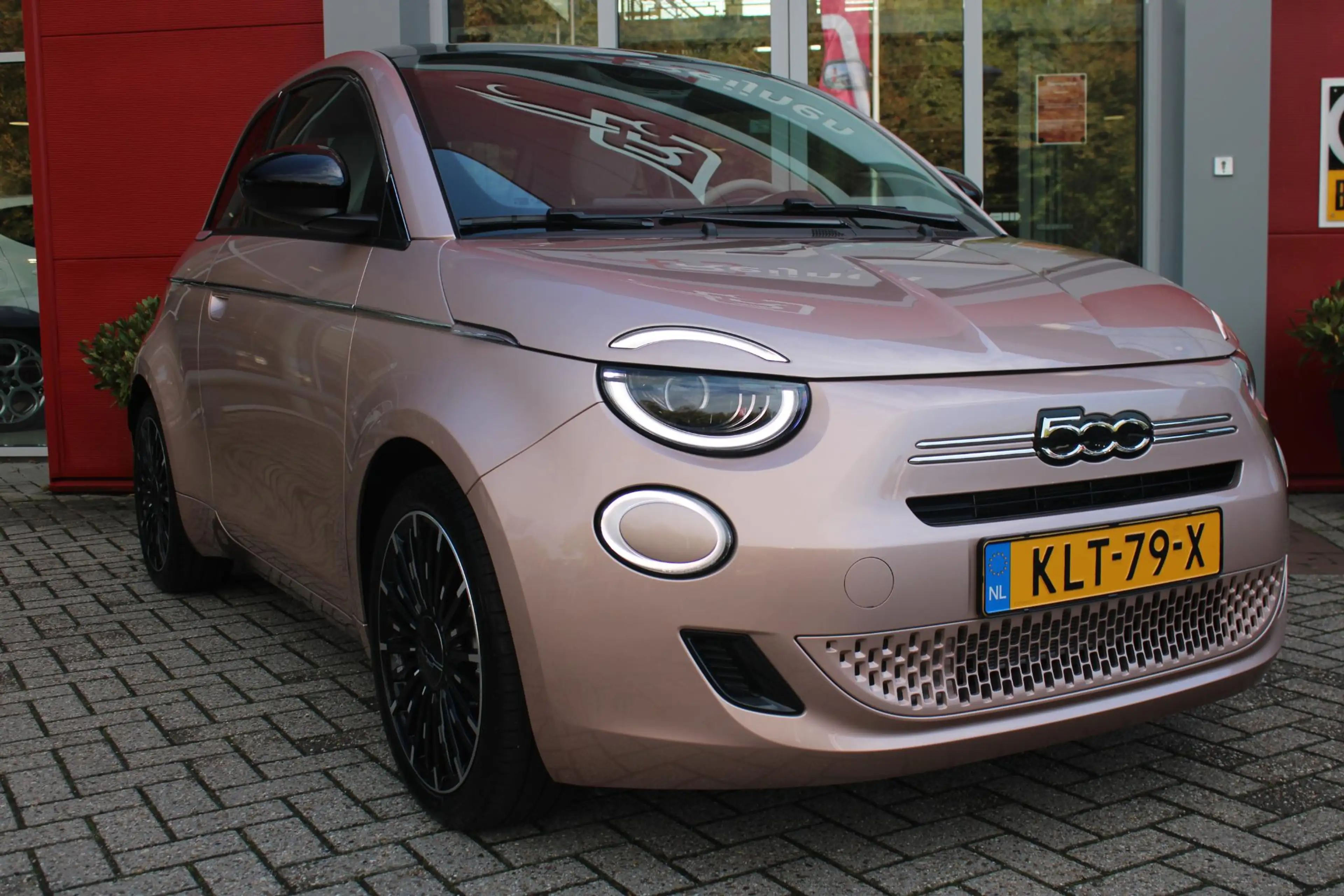 Fiat 500 1.0 Hybrid La Prima | PANORAMADAK | DRAADLOZE APPL — photo 22