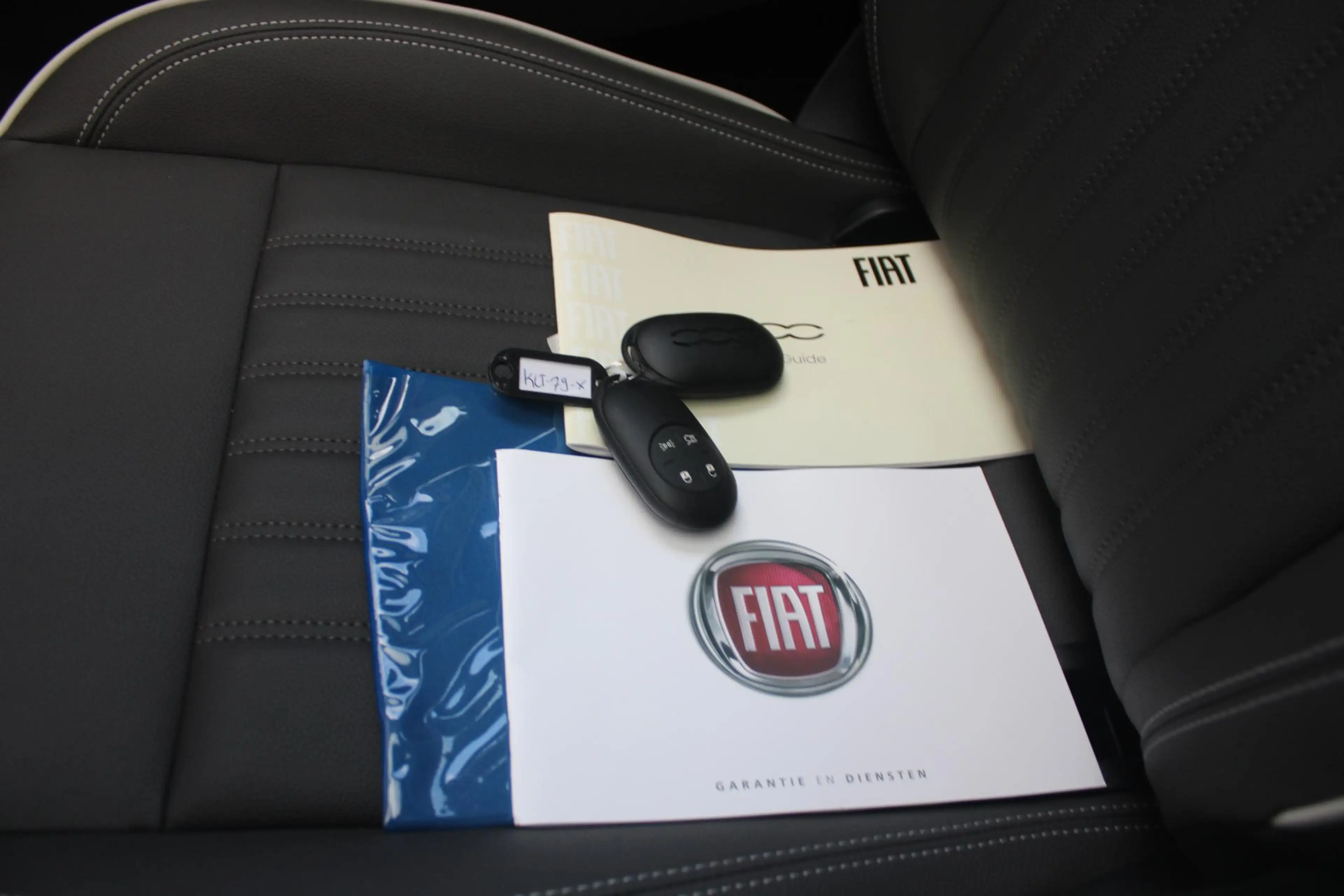 Fiat 500 1.0 Hybrid La Prima | PANORAMADAK | DRAADLOZE APPL — photo 19