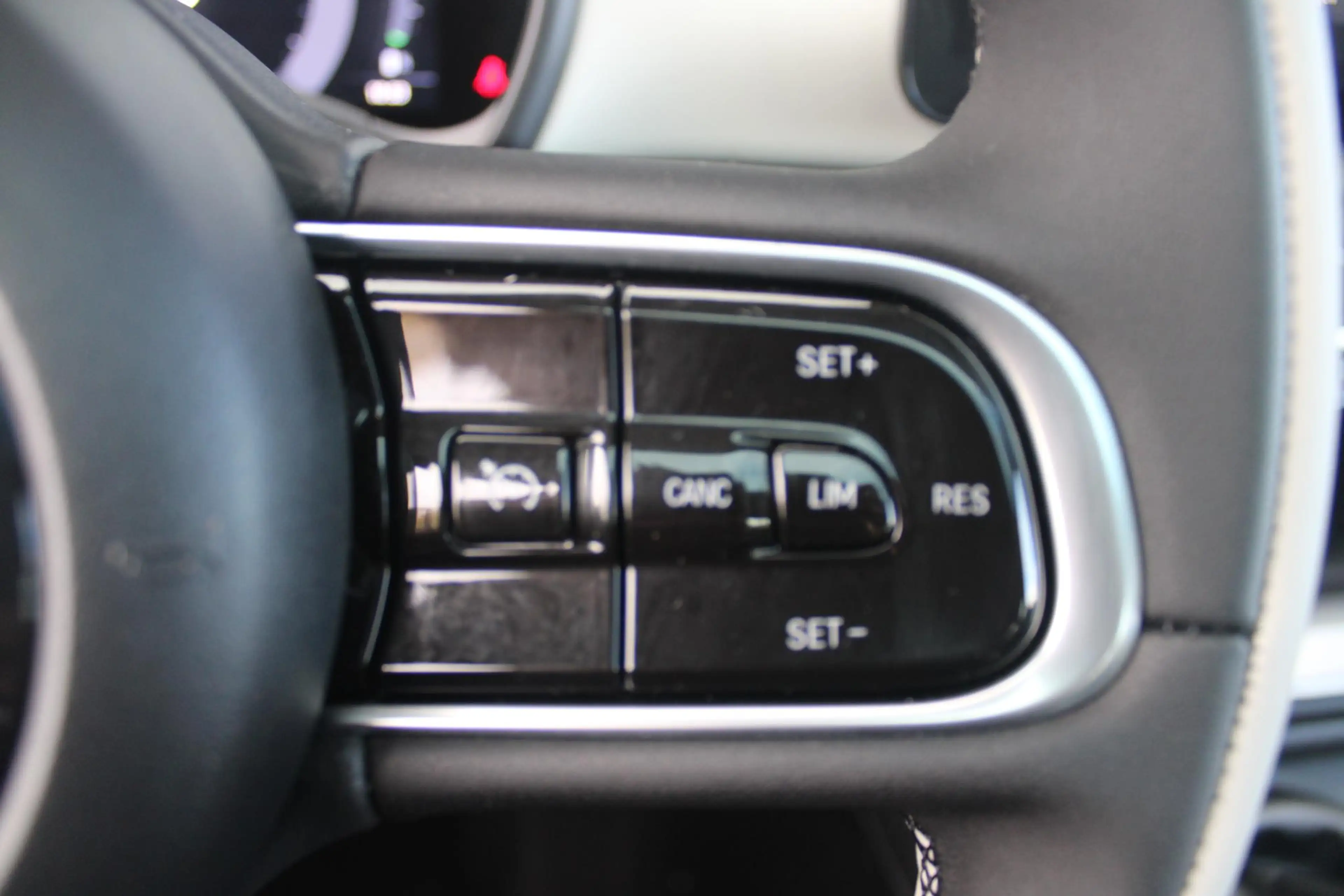 Fiat 500 1.0 Hybrid La Prima | PANORAMADAK | DRAADLOZE APPL — photo 17