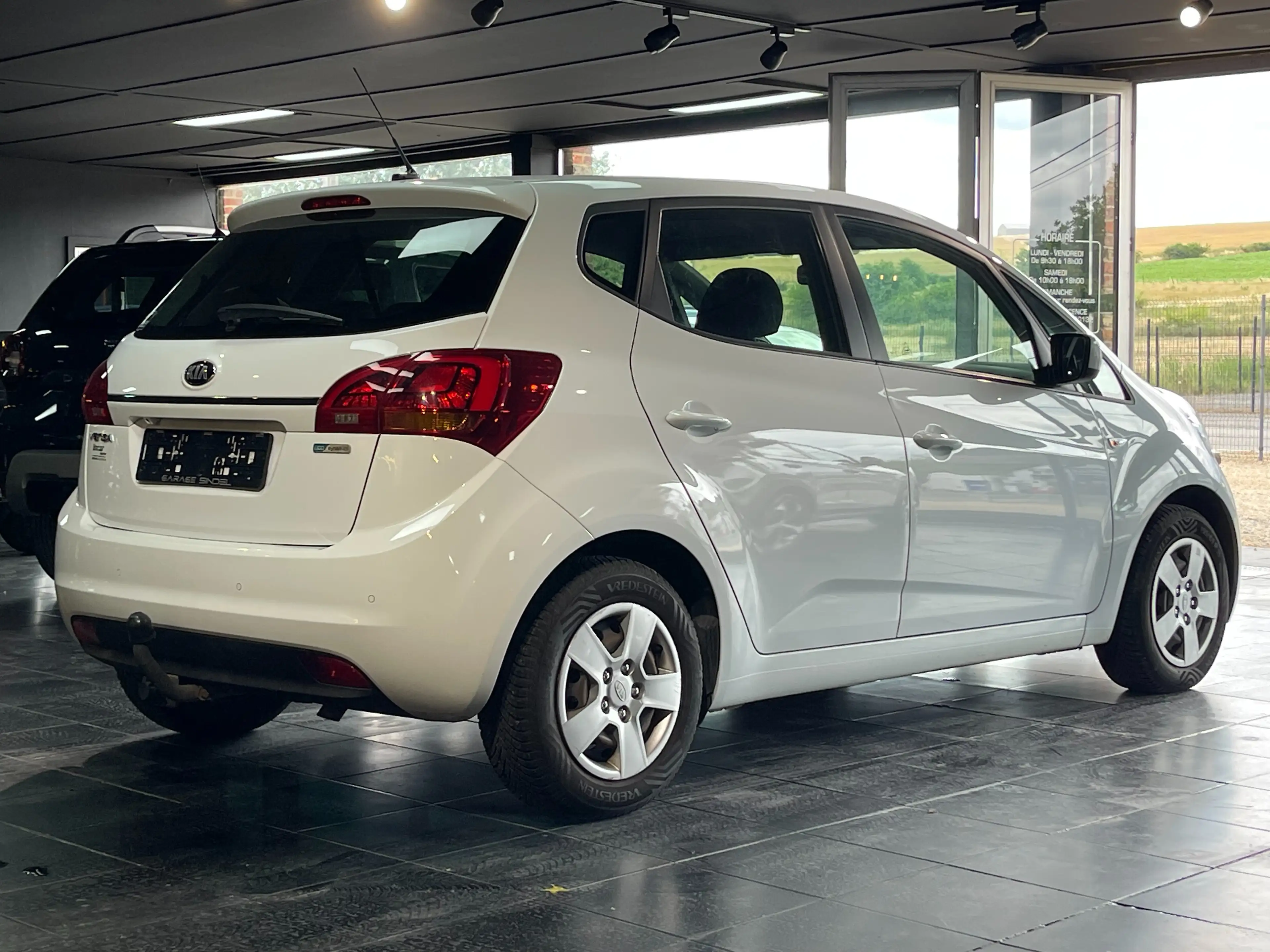 Kia Venga 1.6 CRDi / Gar 1 An / 1er Main / Navi — photo 4