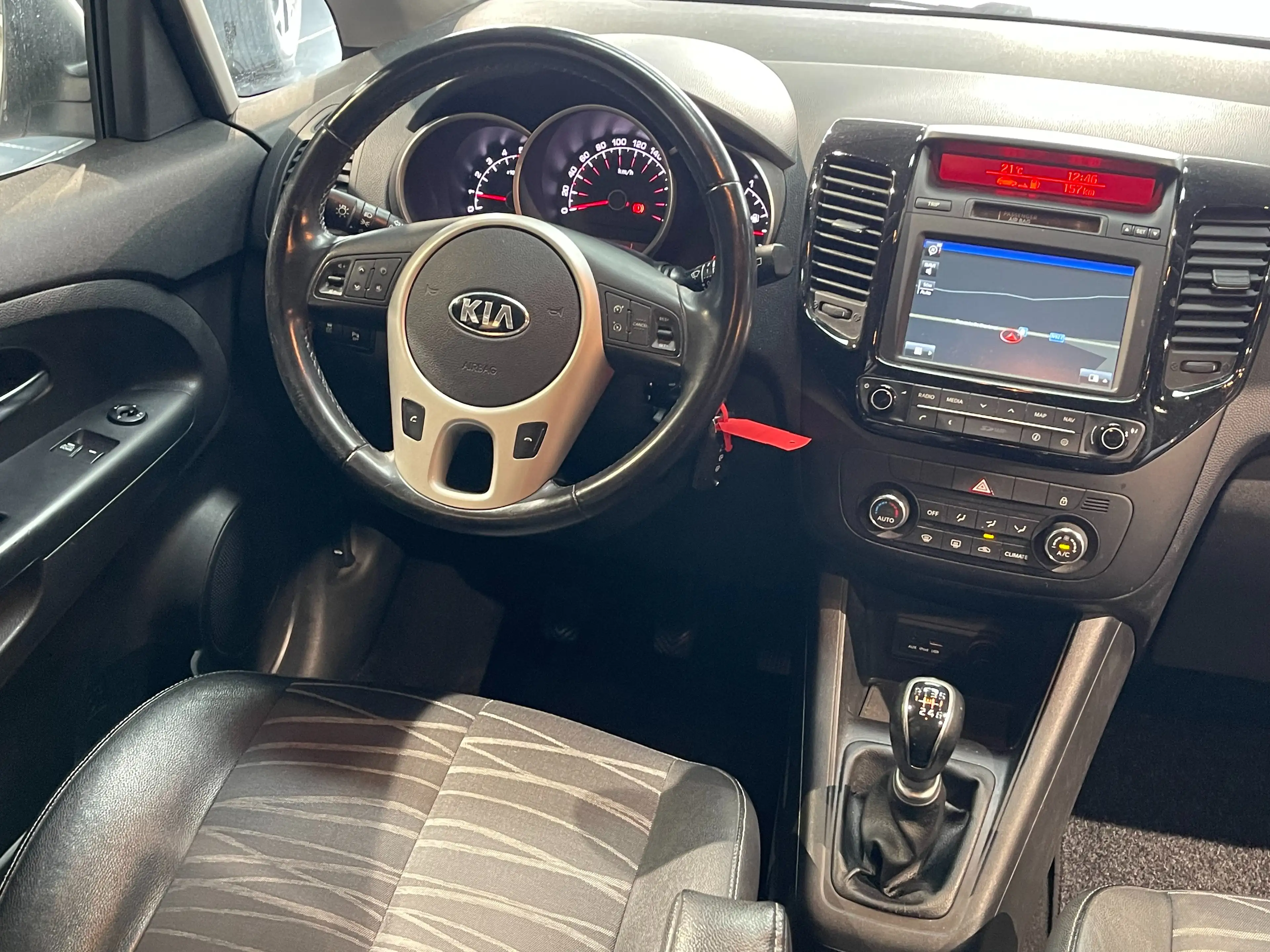Kia Venga 1.6 CRDi / Gar 1 An / 1er Main / Navi — photo 9