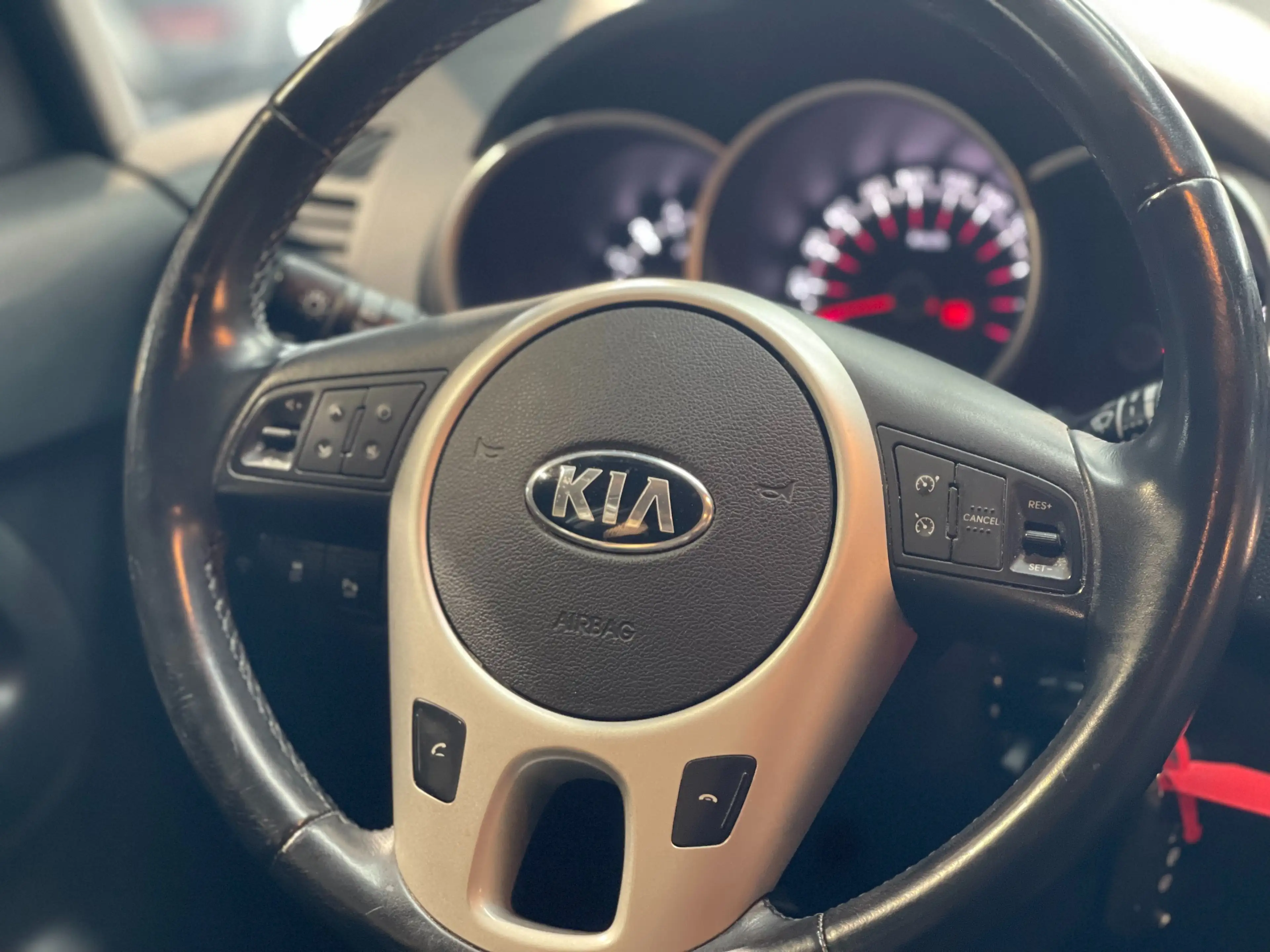 Kia Venga 1.6 CRDi / Gar 1 An / 1er Main / Navi — photo 10