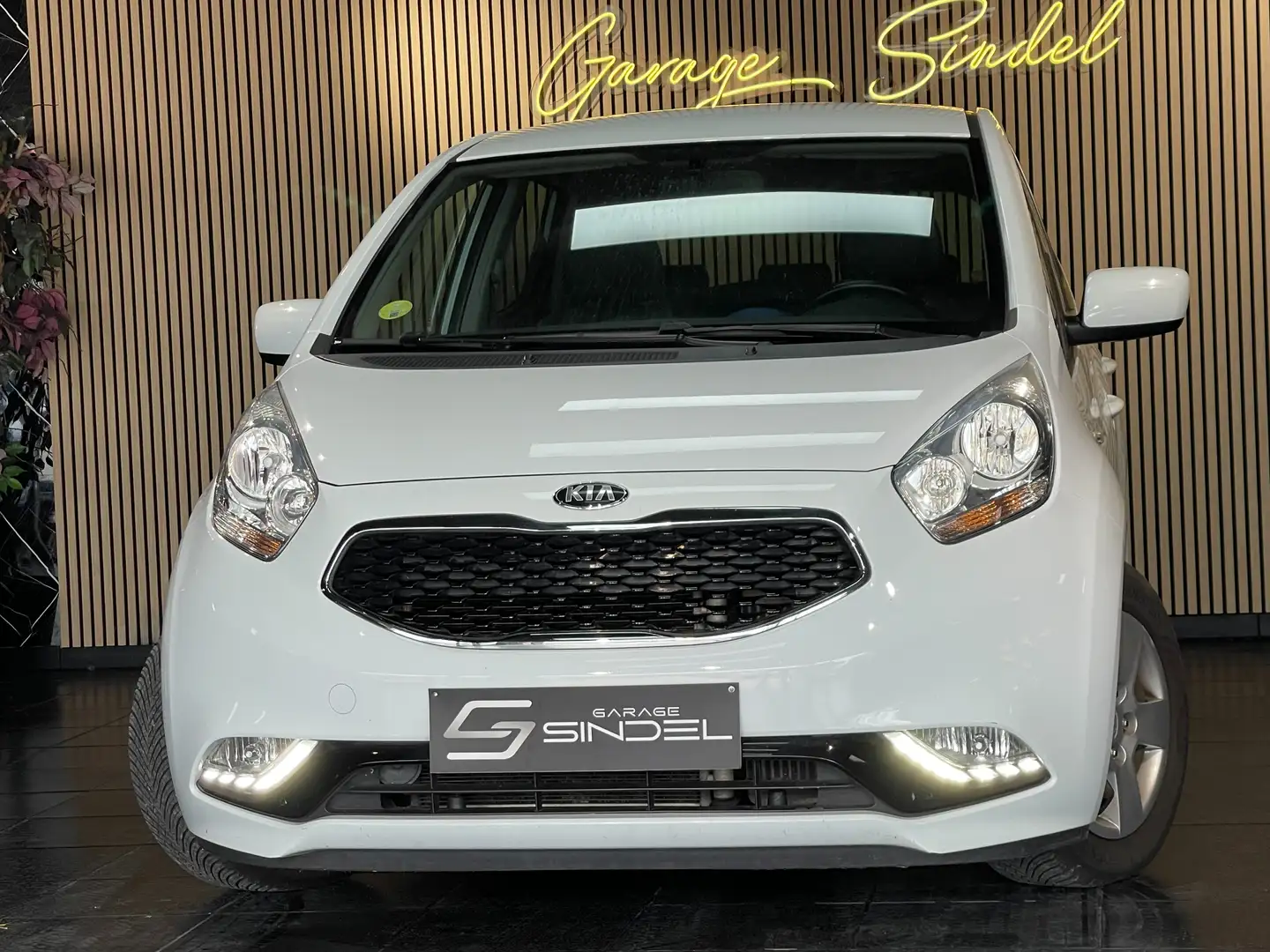 Kia Venga 1.6 CRDi*Garantie 1 An*1er Main*Navi Blanc - 1