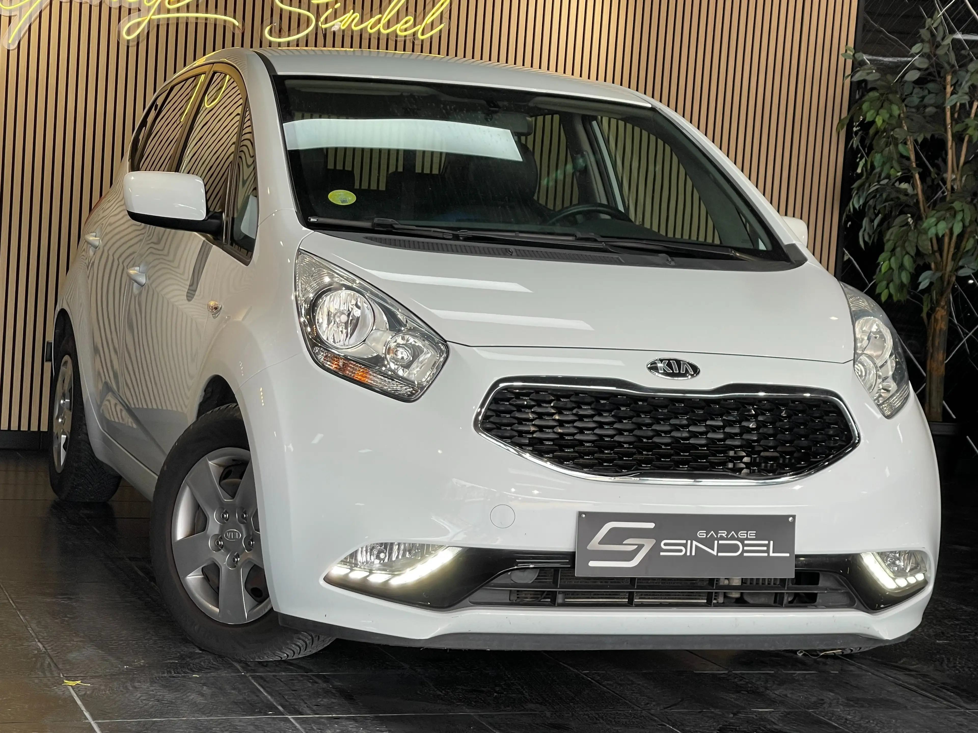Kia Venga 1.6 CRDi / Gar 1 An / 1er Main / Navi — photo 3