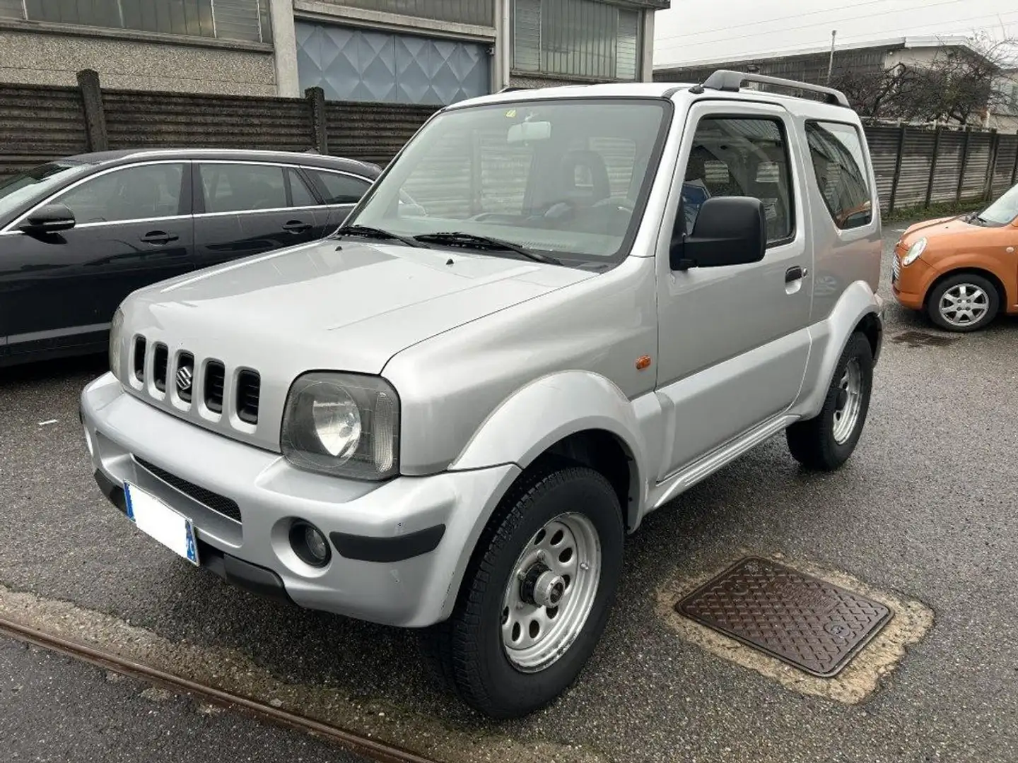 Suzuki Jimny 1.3i 16V cat 4WD JLX *FINANZIABILE* *GARANTITA* Argento - 2