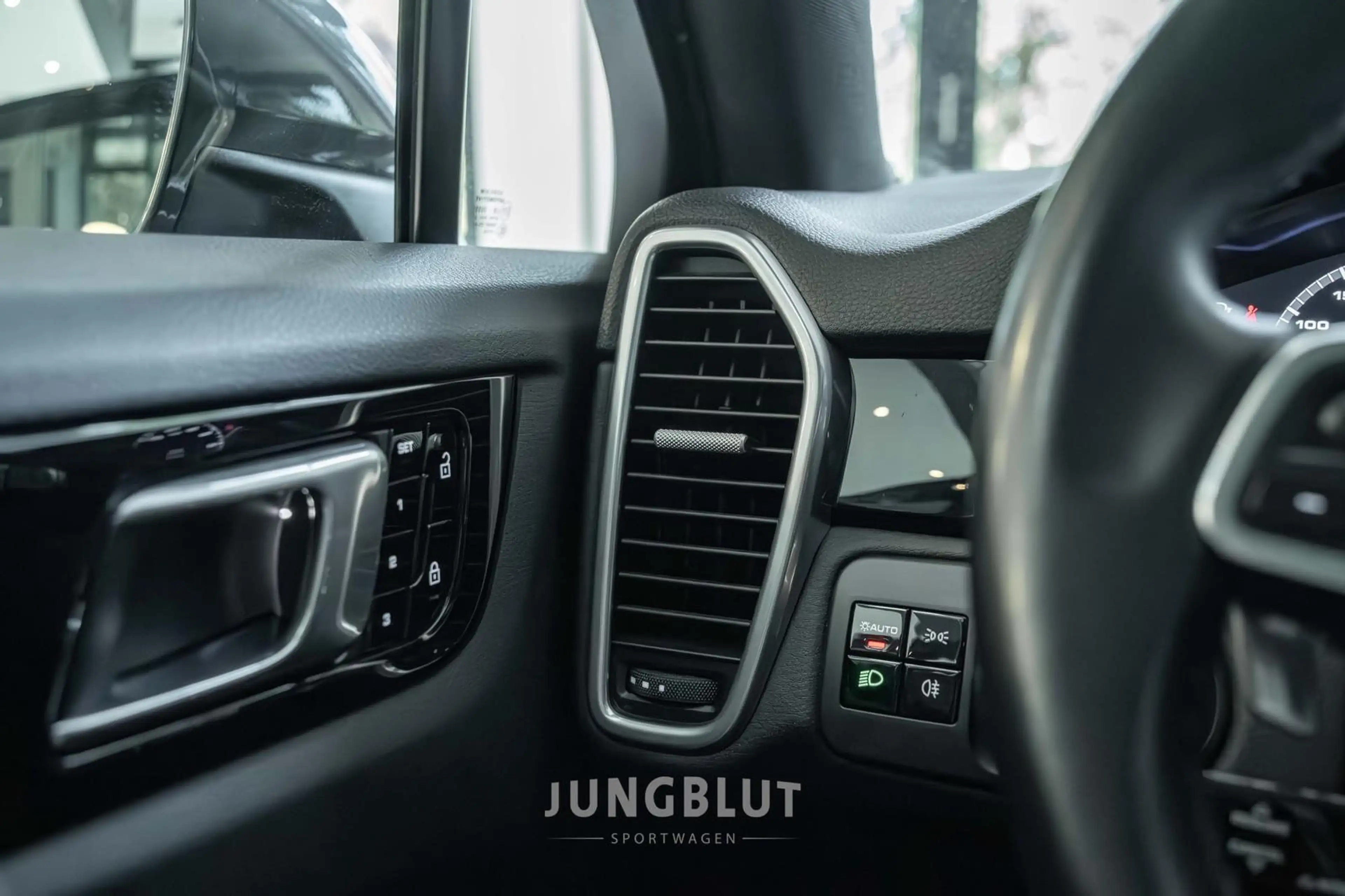 Porsche Cayenne Coupe BOSE + 22ZOLL + APPROVED + KEYLESS — photo 13