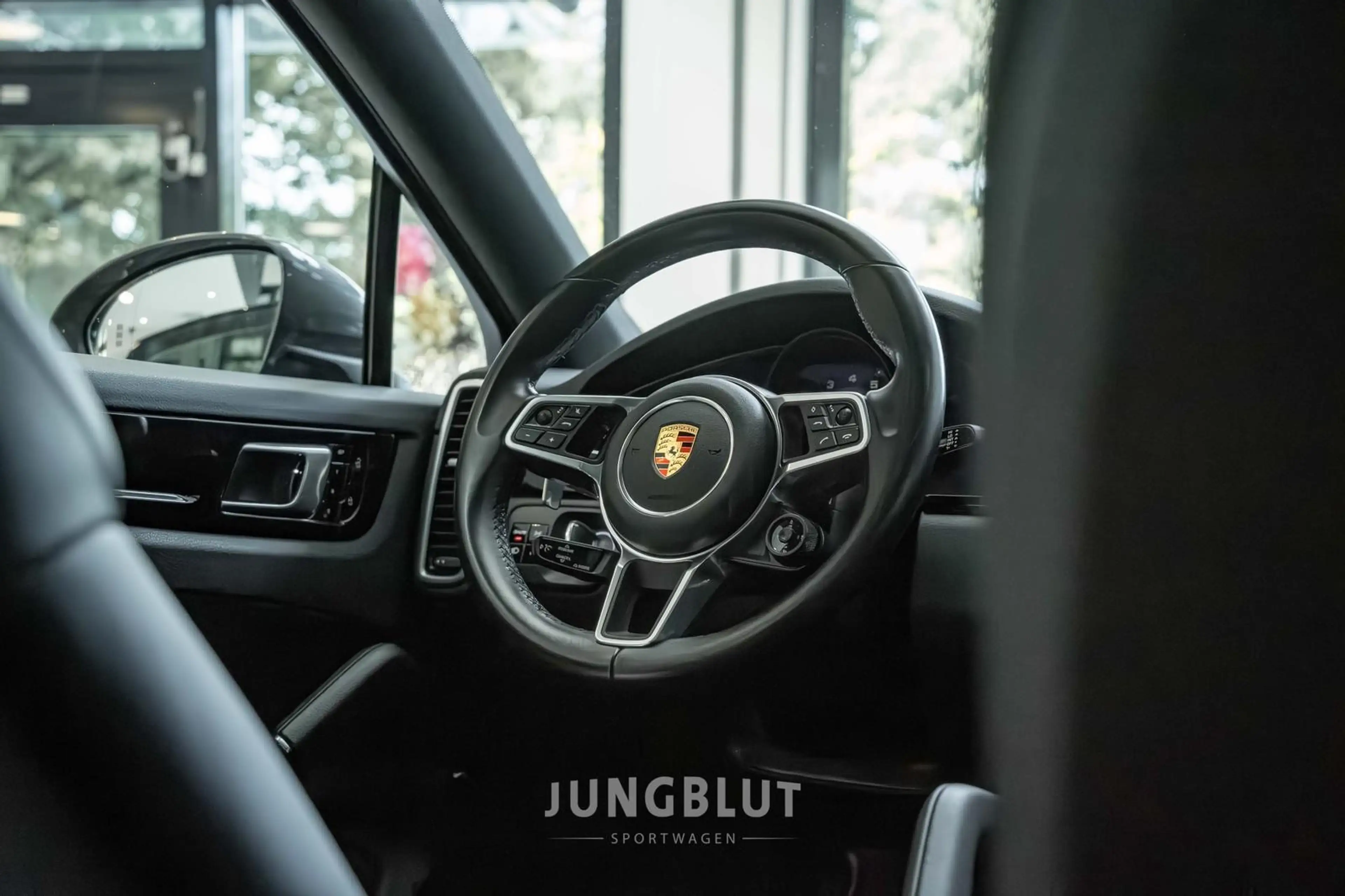Porsche Cayenne Coupe BOSE + 22ZOLL + APPROVED + KEYLESS — photo 11