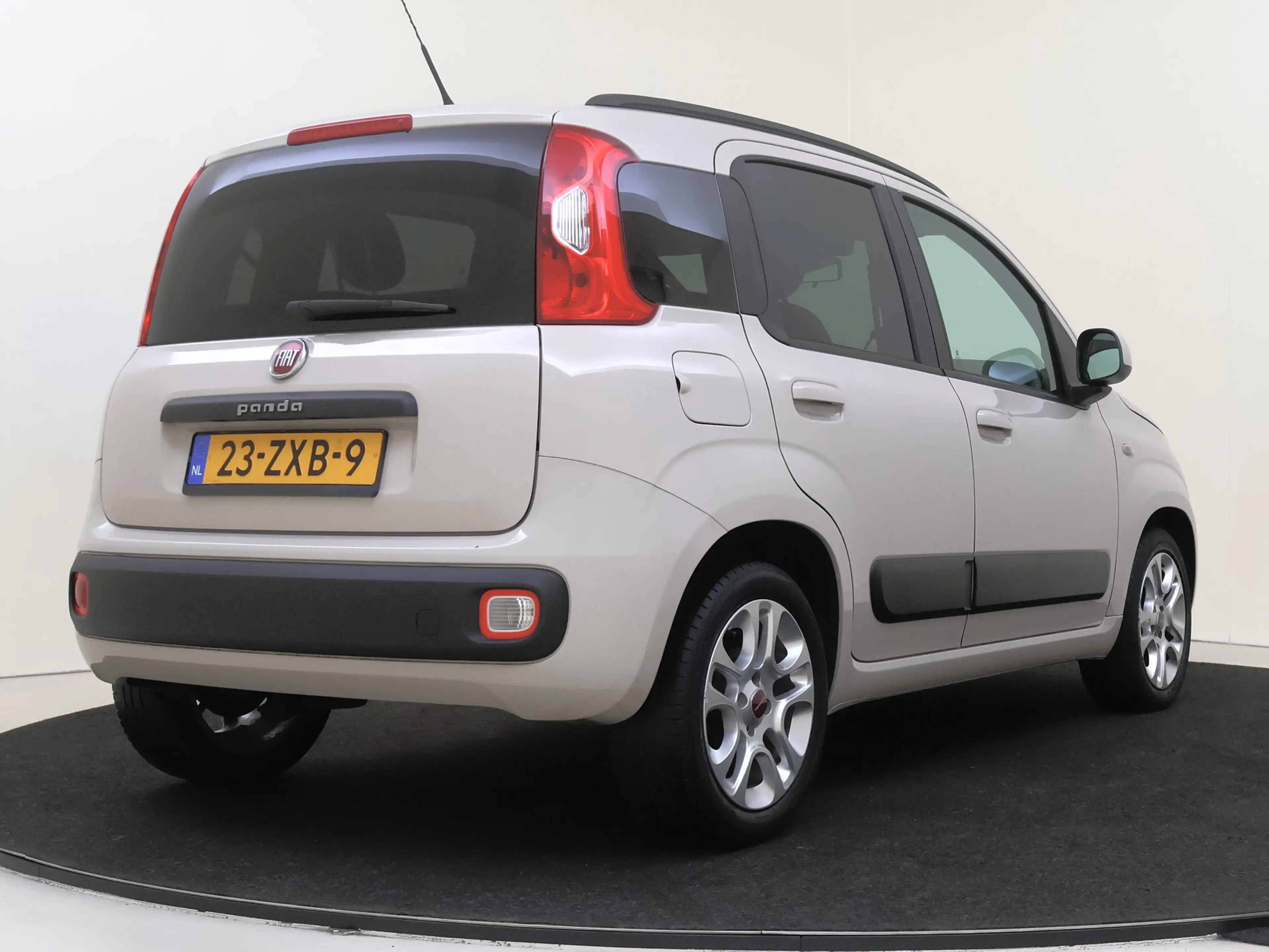 Fiat Panda 0.9 TwinAir Lounge — photo 11