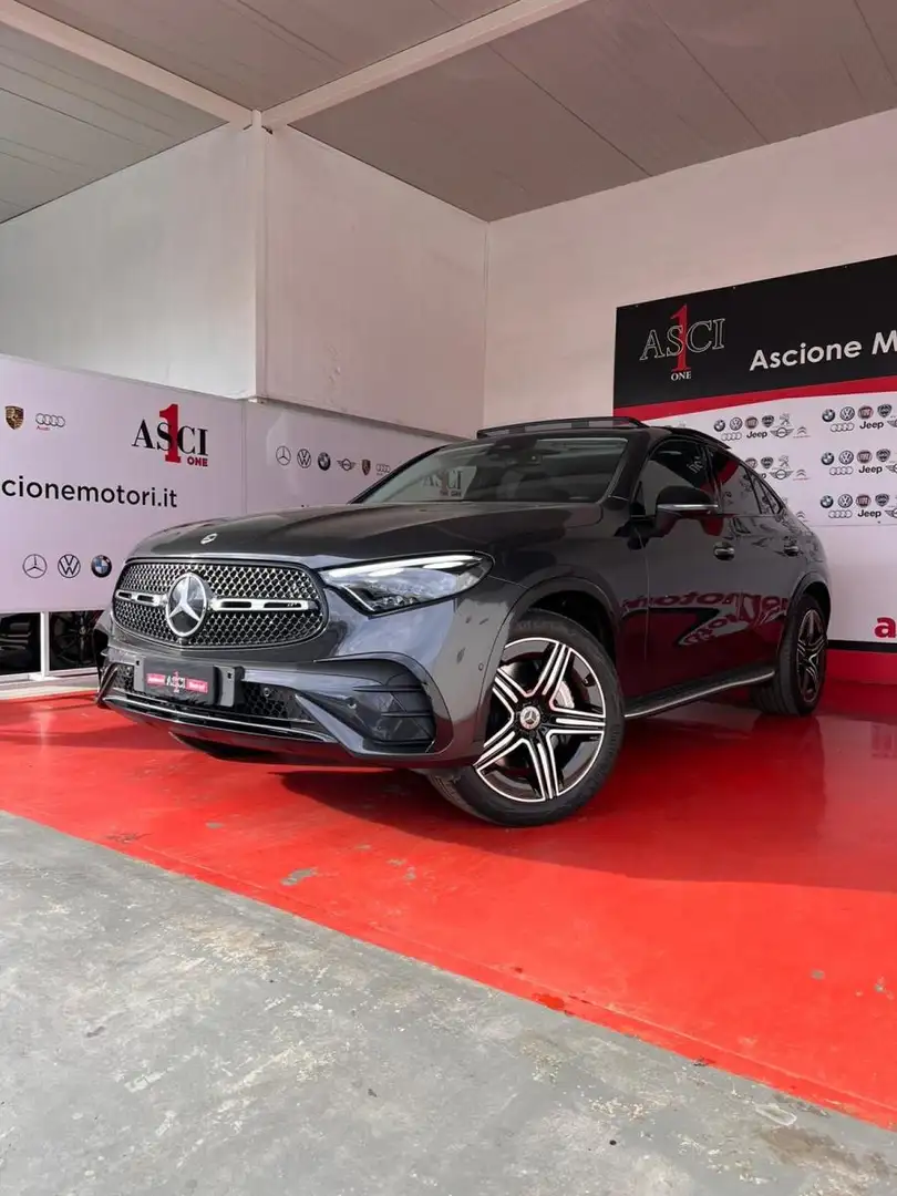 Mercedes-Benz GLC 300 de 4M EQ-Power Coup&eacute; Prem. Pl. Gris - 2
