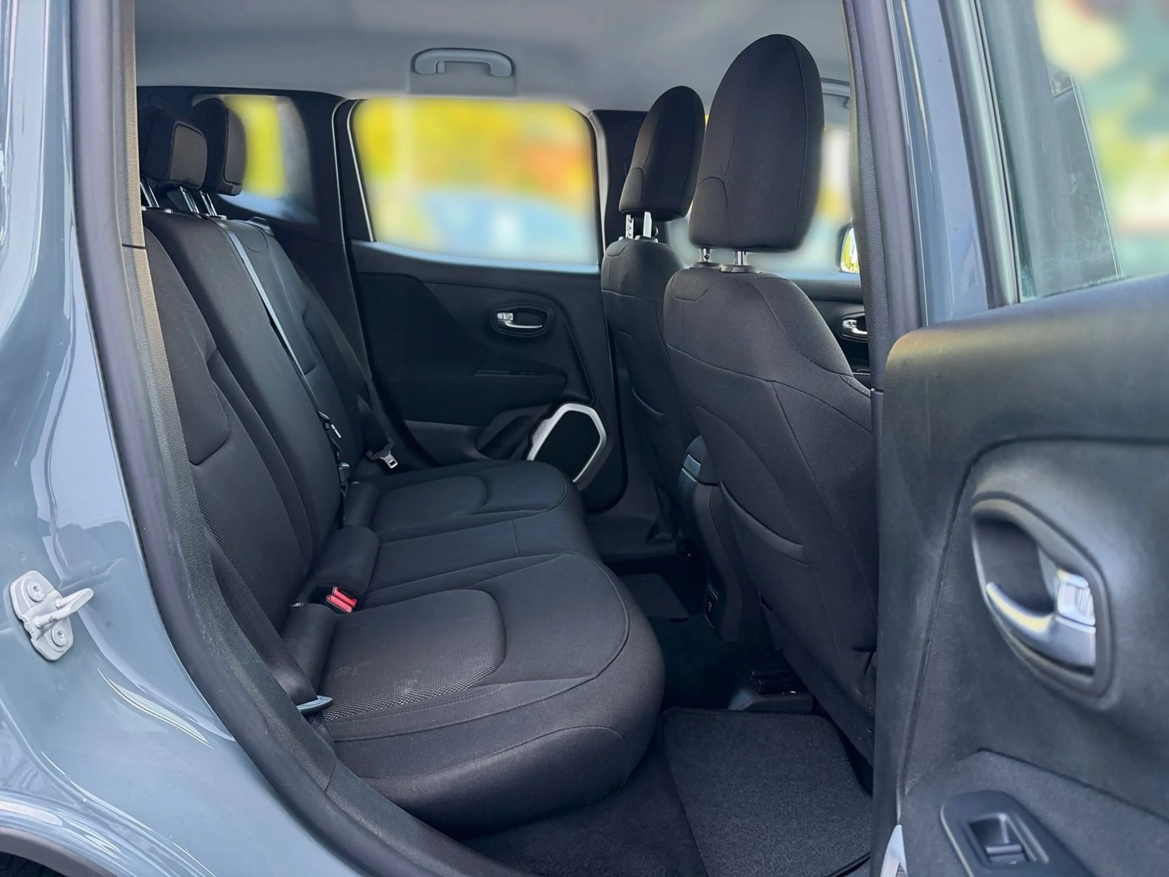 Jeep Renegade 1.6 Dawn Of Justice Navi AHK PDC USB — photo 13