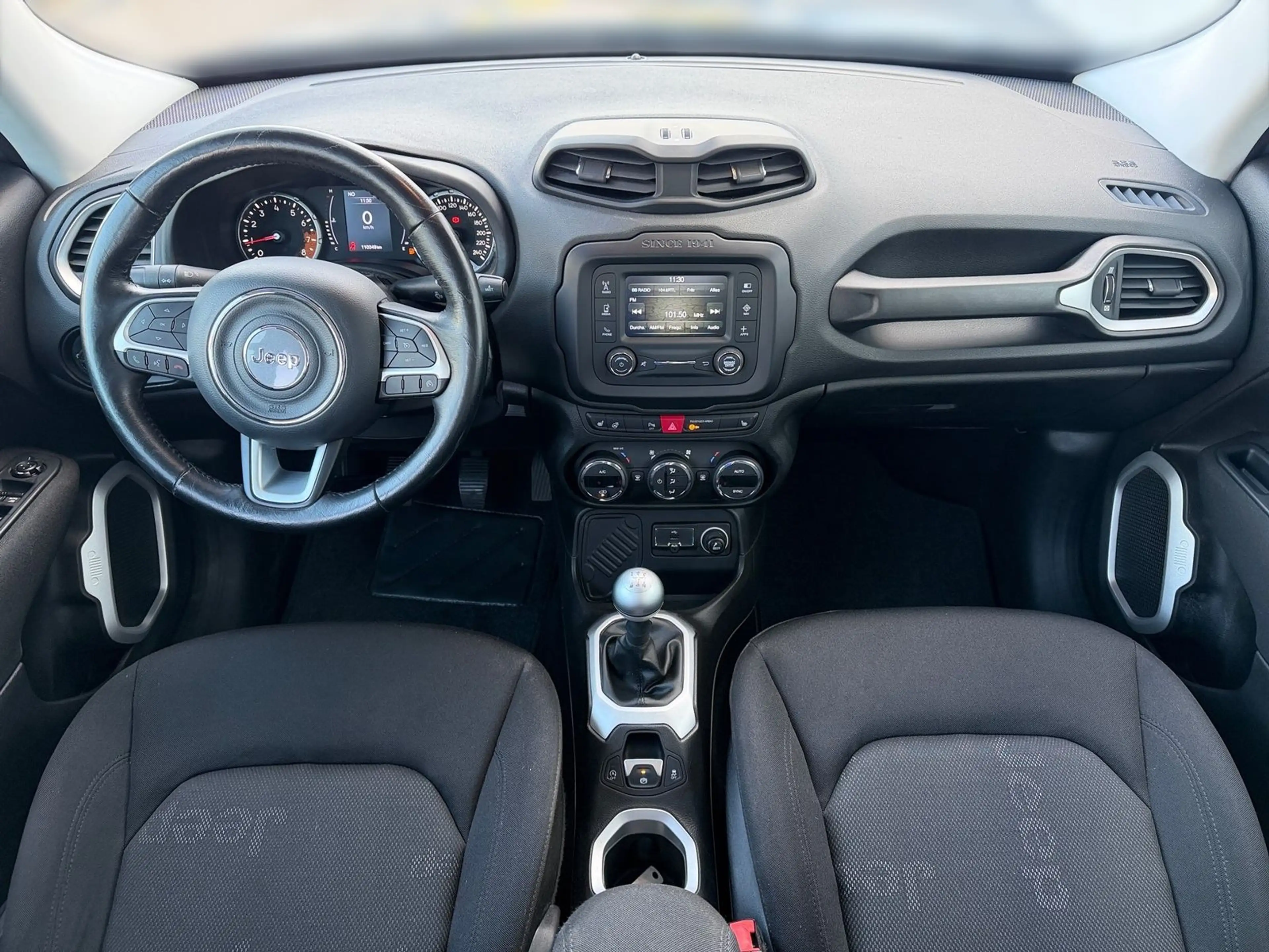 Jeep Renegade 1.6 Dawn Of Justice Navi AHK PDC USB — photo 12