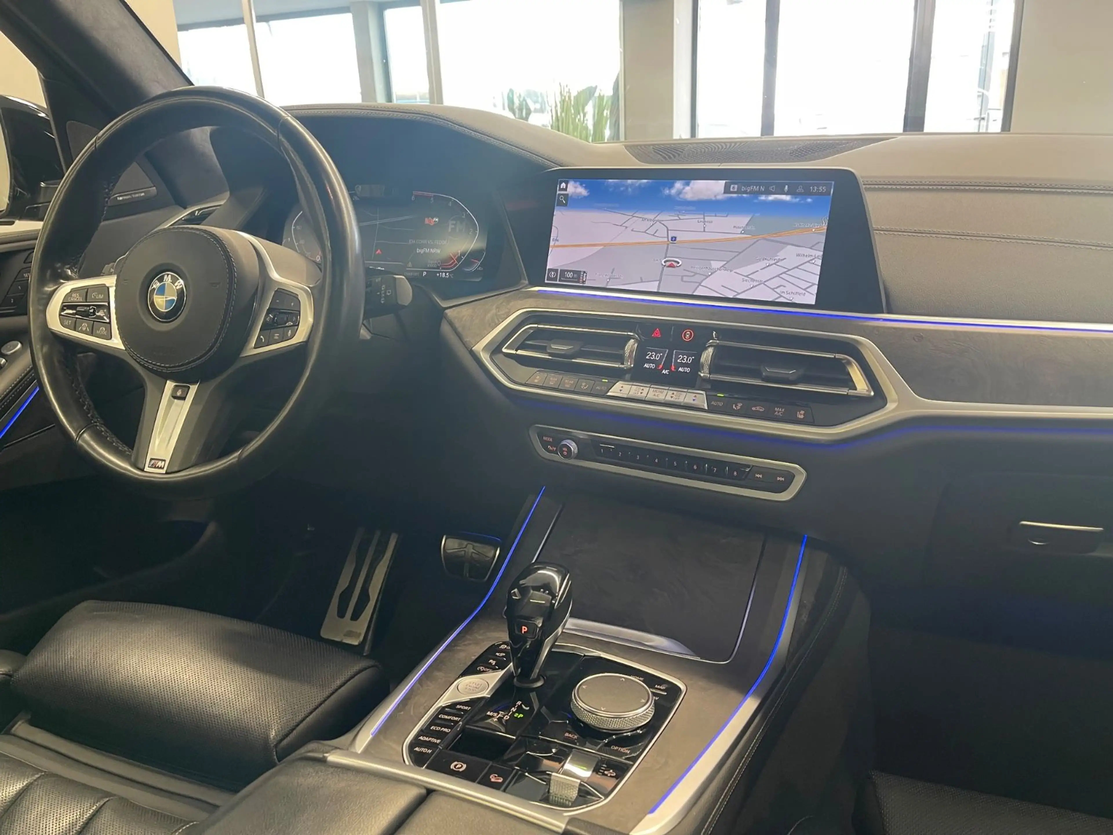 BMW X7 xDrive 30 d M Sport*7Sitz/SkyLounge/H&K/TOP* — photo 10