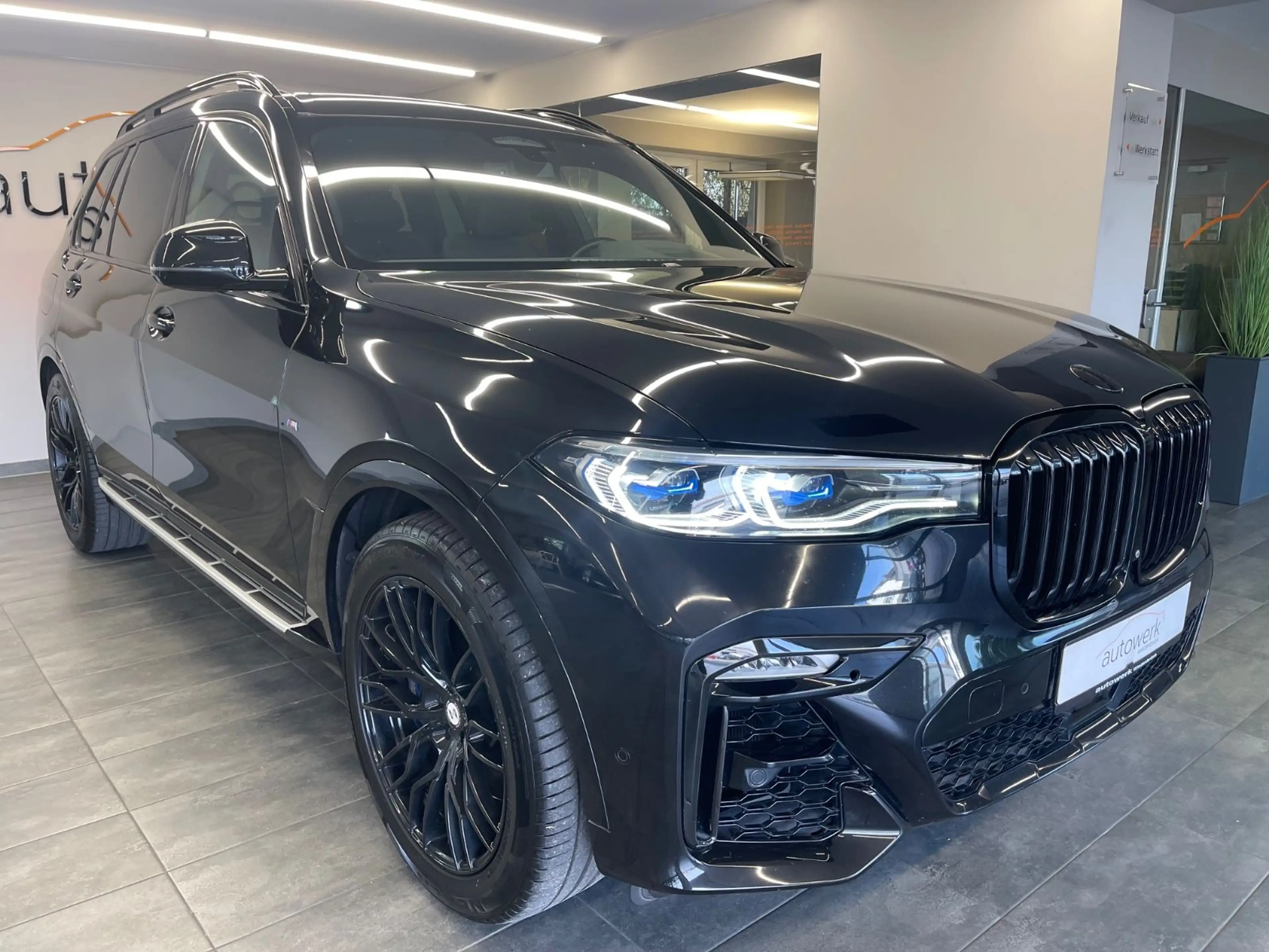 BMW X7 xDrive 30 d M Sport*7Sitz/SkyLounge/H&K/TOP*