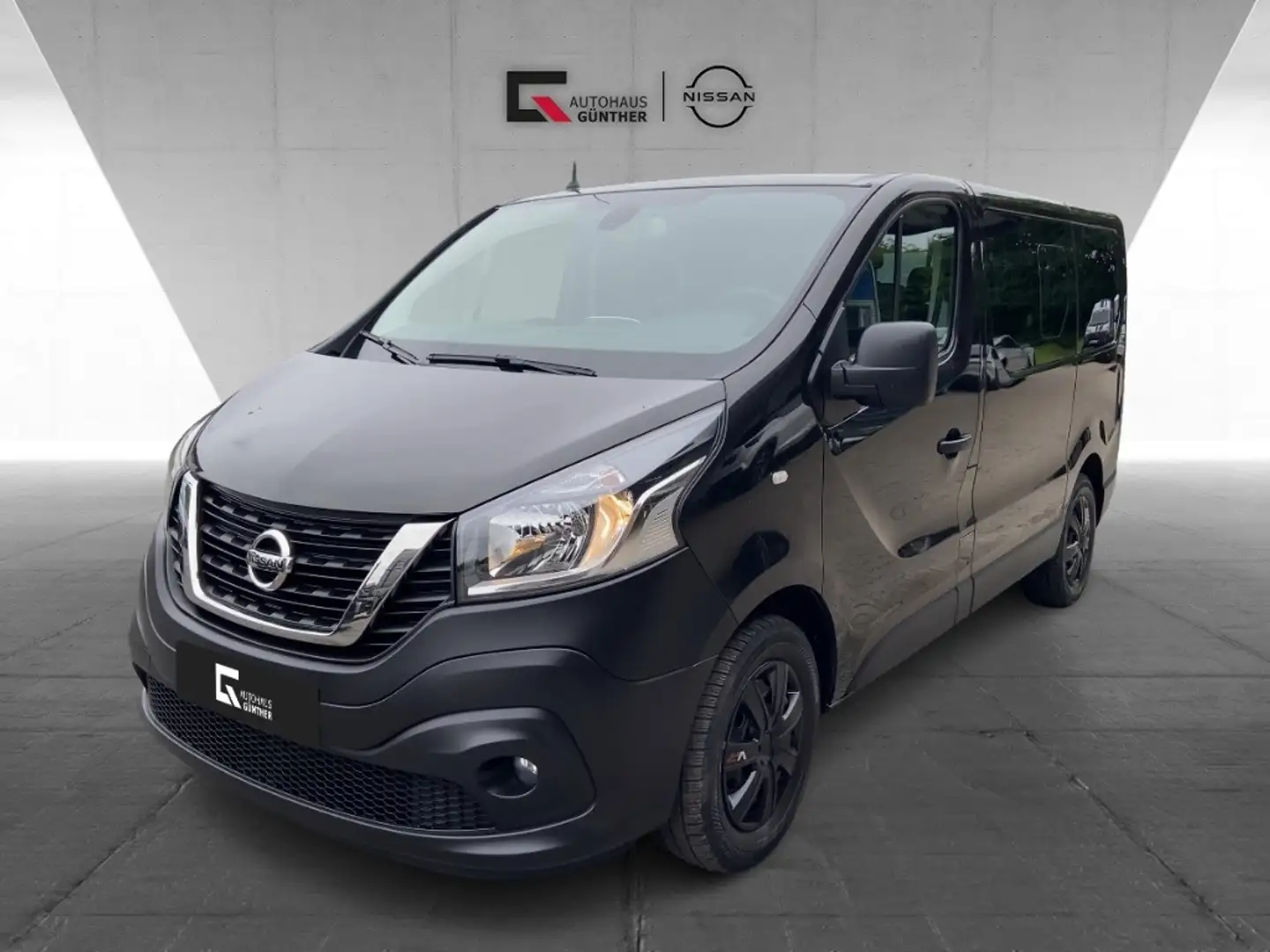 Nissan NV300 Kombi COMFORT 2 DPF Kombi9 L1H1 2,7t DCT CO Noir - 1
