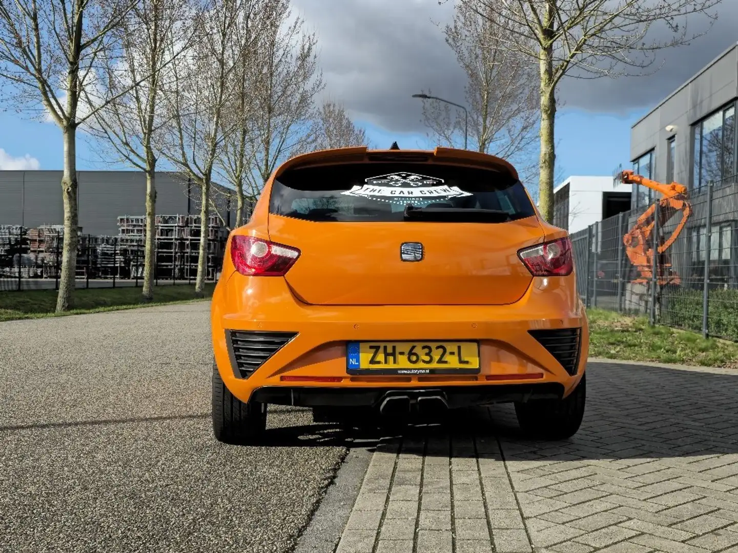 SEAT Ibiza 1.6-16V 25 Edit. II Oranje - 2